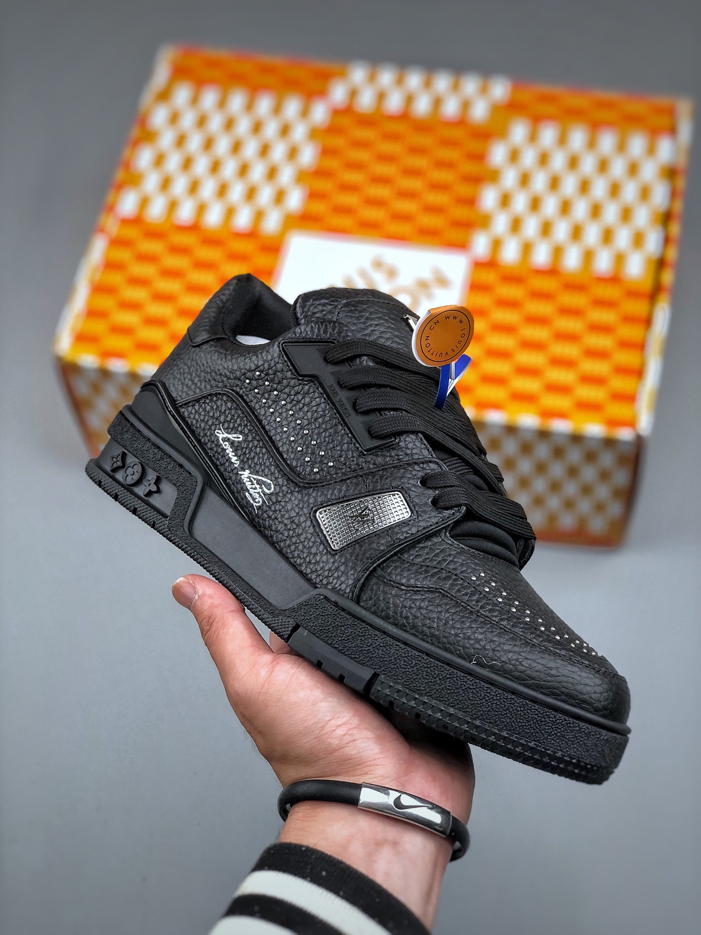 Louis Vuitton Trainer 2.0 Sneaker Low Black Leather Retro Basketball Shoes 2 i1742337239 1935 0