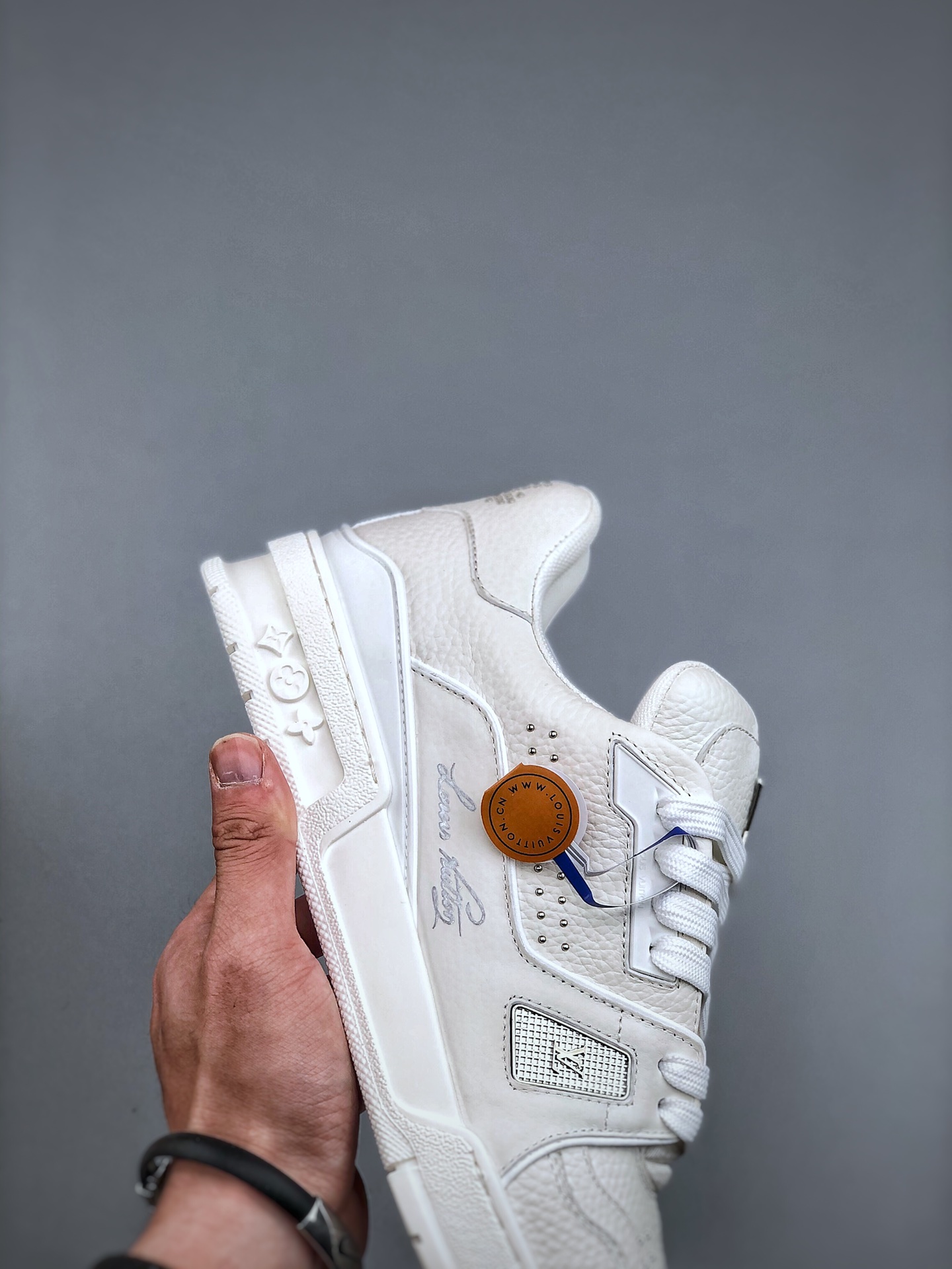 Louis Vuitton Trainer 2.0 Sneakers Low White Leather Casual Shoes 6 i1742337254 2149 5