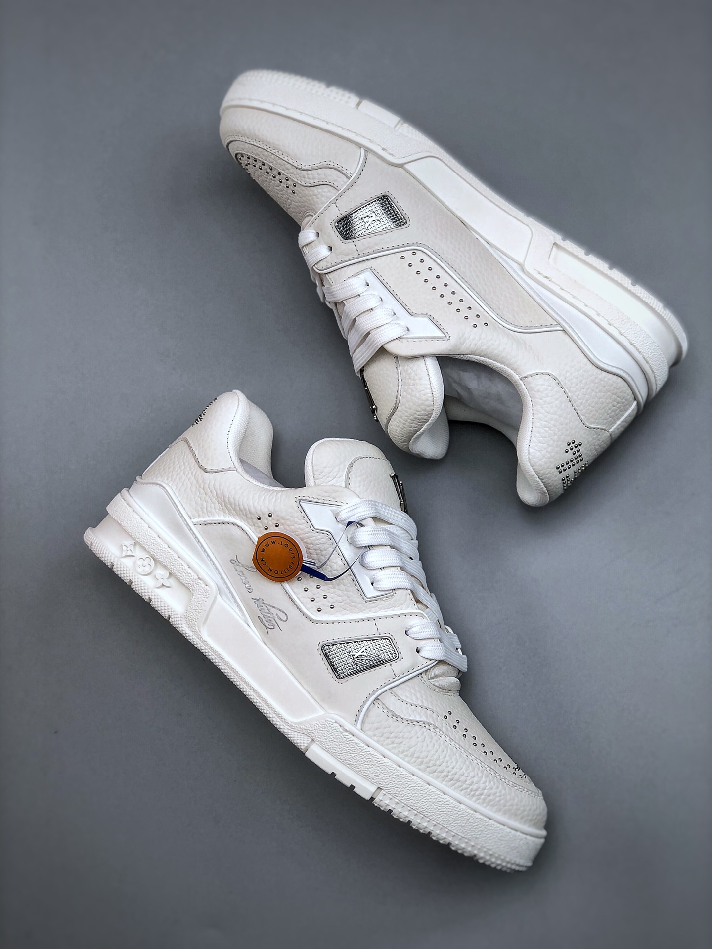 Louis Vuitton Trainer 2.0 Sneakers Low White Leather Casual Shoes 9 i1742337254 8378 8
