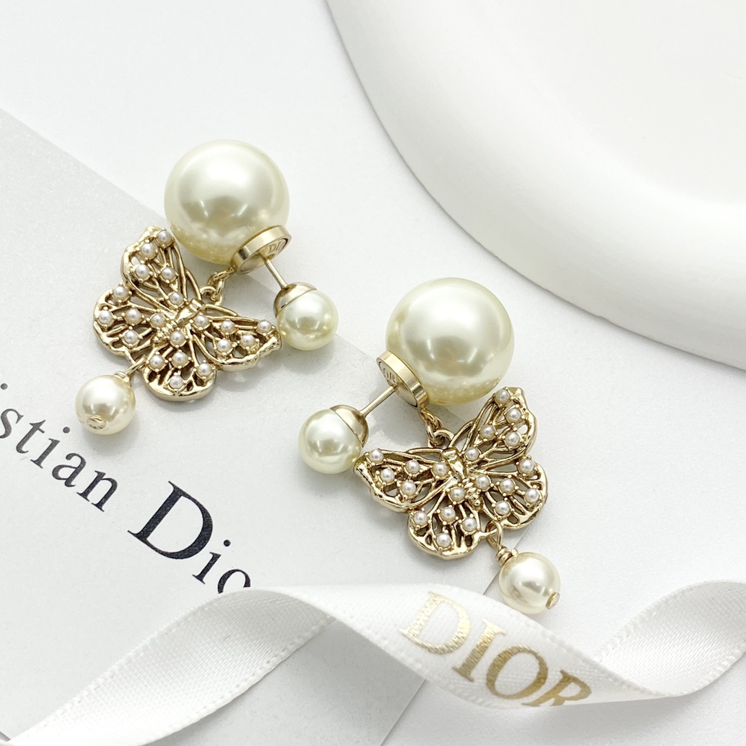 Código E3007 0257820 🛍Pendientes DIOR de gran venta, nuevo lanzamiento🆕🆕🆕 😎Pendientes DIOR de mariposa y perla 🤩T…
