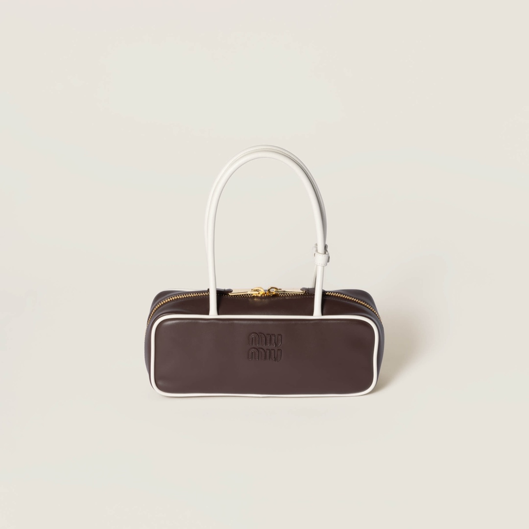 P770 5BB173 heather wood with white