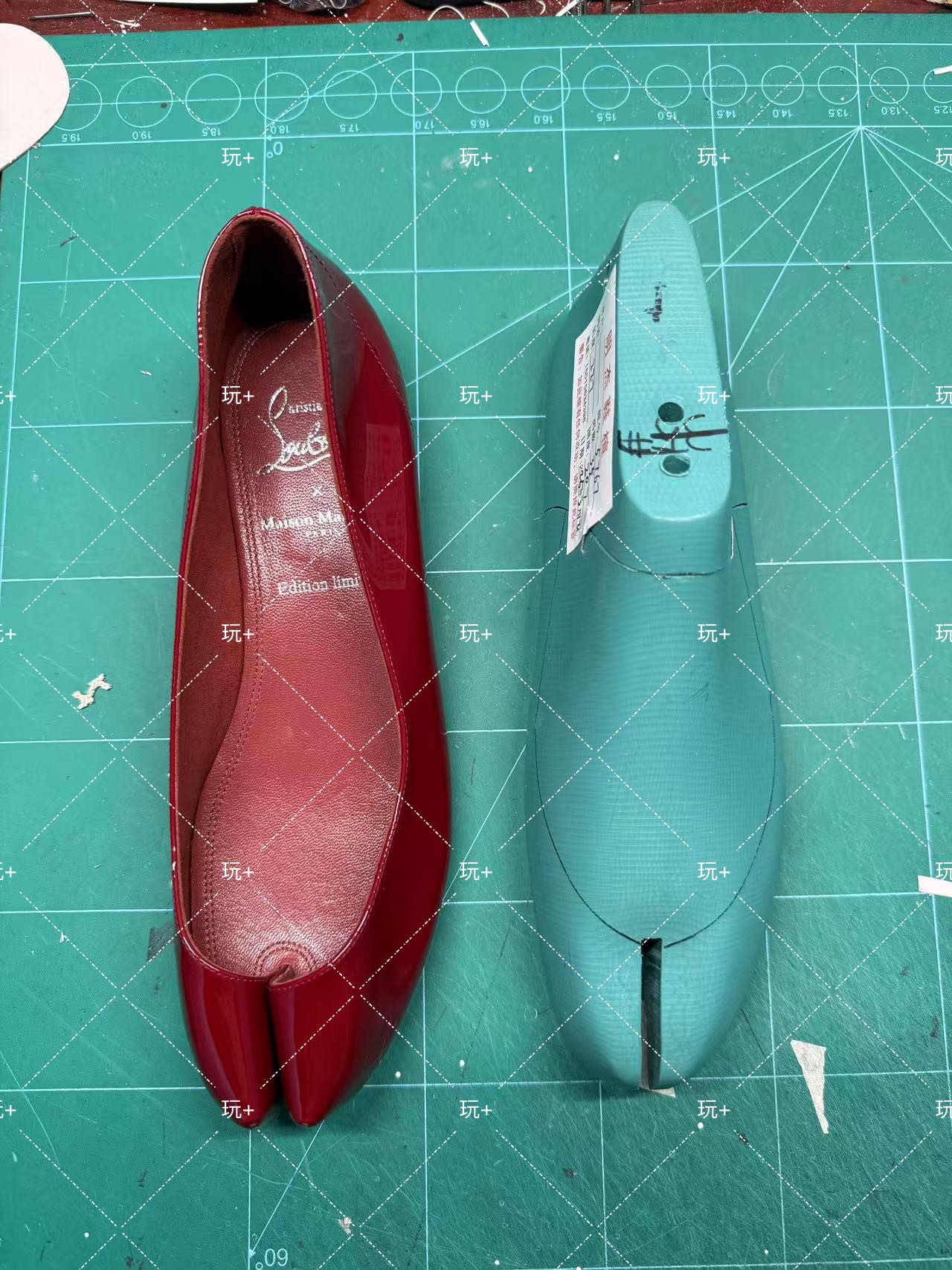 NO:225332,Original development 1:1 restore The diamond-shaped layout is waiting. During the debugging stage, split-toe shoes19860909原版开发 1:1还原 钻面版面静待.在调试阶段,分趾鞋,Women's Shoes