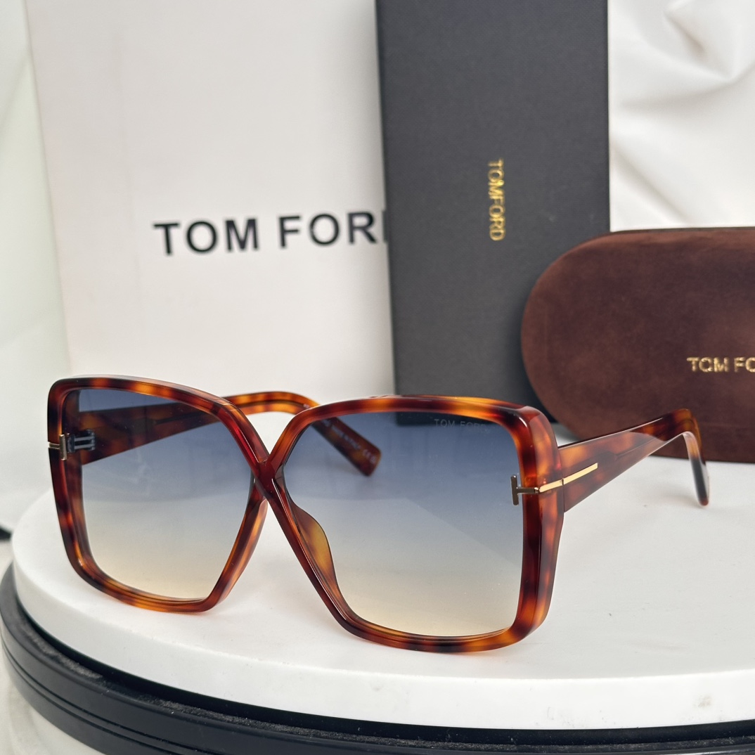  ‼️TOM FORD·汤姆福特
海报款FT1117
经典T型标识 弧形镜腿
size：63口11-13