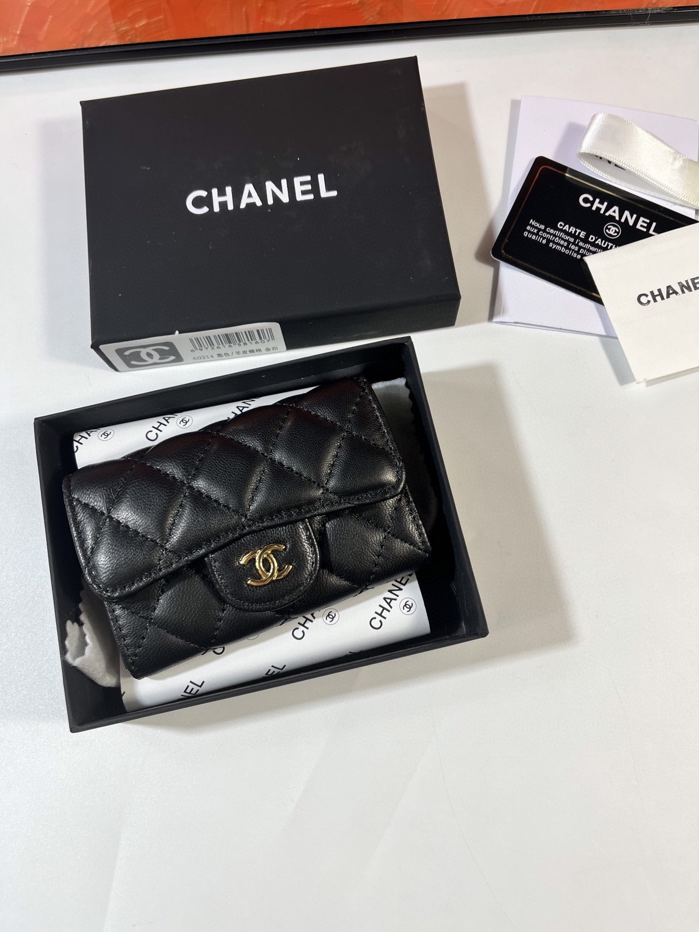 CHANEL cfシリーズ羊皮カードケース - 実用的なコインポケット付き