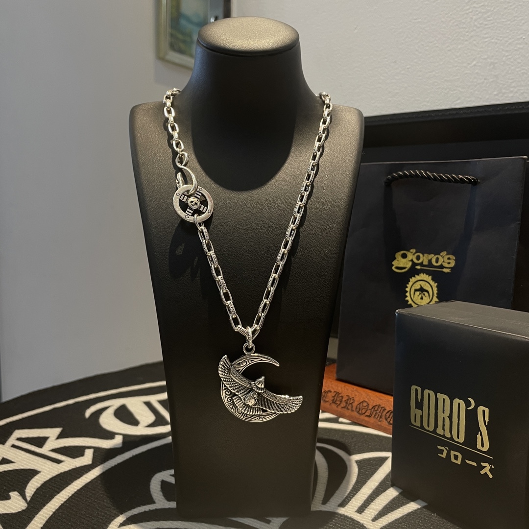 NO:107891,[New Products are on the Shelves] Goro Takahashi Goro Crescent Eagle Necklace, top version, accurate exclusive shooting, focusing on the high-end market, absolutely different from the ordinary version!  The details of the picture product are consistent with ZP!  Original production process, precision quality, purely handmade, authentic model opening, fashion essentials, both men and women can wear, same couple style, rock punk silver style, retro elements, trendy and versatile, same style on the official website, fine jewelry, necklace19860909【新品上架】Goro’s高桥吾郎月牙老鹰项链,顶级版本 认准独家拍摄 主攻高端市场 绝对区别普通版本！图片产品细节与ZP一致！原版制作工艺 精工品质 纯手工打造 ～正品开模潮流时尚必备 男女均可佩戴 情侣款同款 摇滚朋克泰银风格 复古元素 潮流百搭 官网同款,饰品精品,necklace,Jewelry