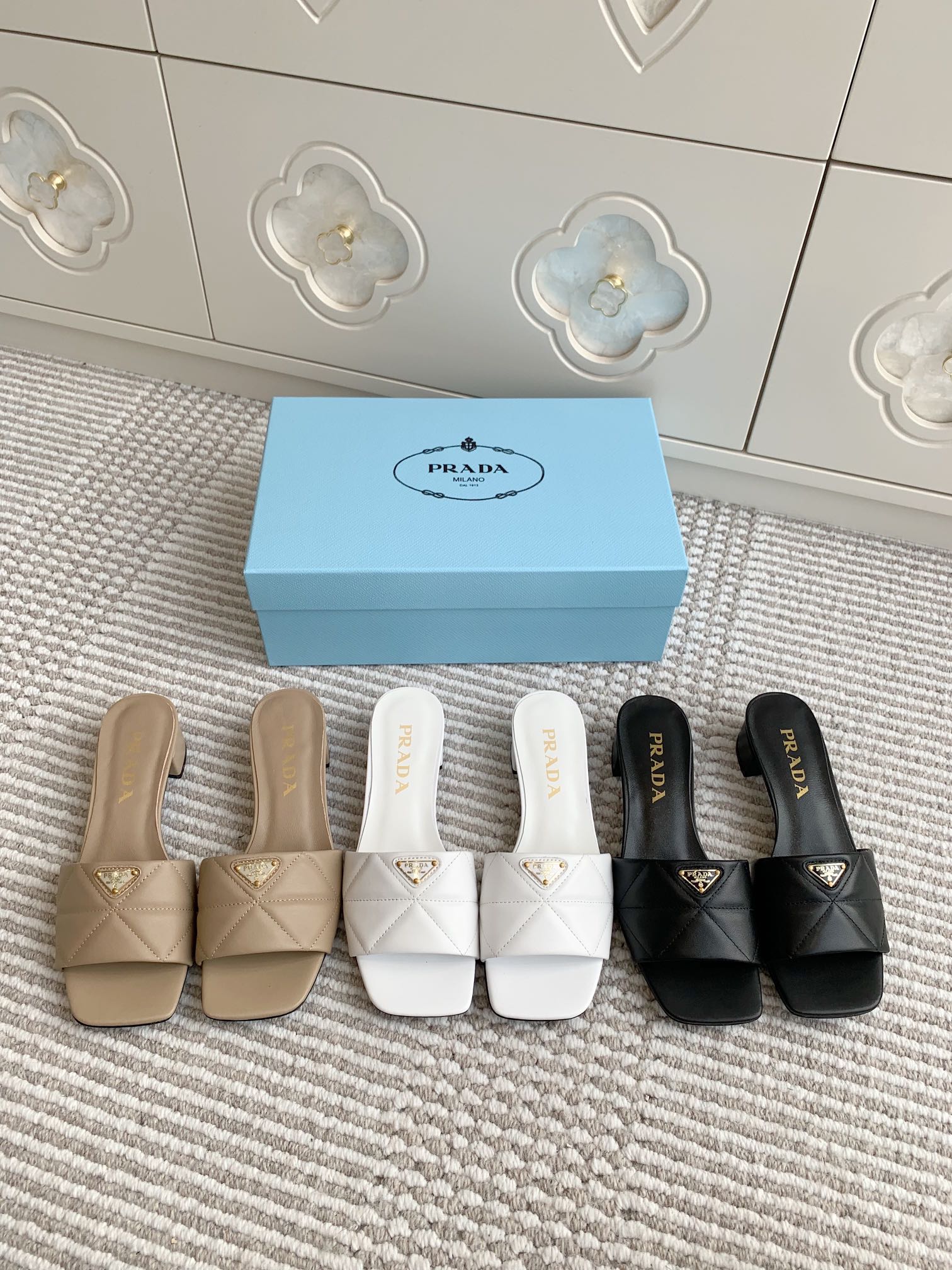 NO:256196,rada·slippers, slippers, prada, slippers19860909rada·粗跟拖鞋,拖鞋,prada,slippers,Women's Shoes