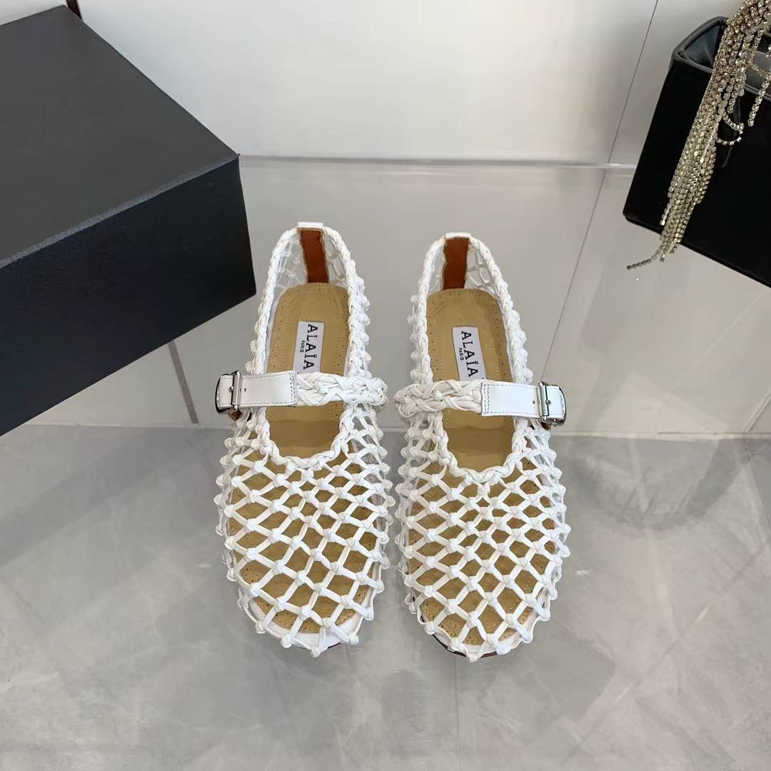 NO:383130,ALAIA Ballet Top Version French Elegance Sweet and Cool Ballet Style Romantic and Charming Super Comfortable and versatile Upper ZP Wool Braided Inside Imported Sheepskin Outsole ZP Customized Replica Outsole Size35-39 (40.41.42 Order), Ballet Shoes, alaia, sheepskin19860909ALAIA 芭蕾舞 顶级版本 法式优雅 甜酷芭蕾风 浪漫又迷人 超级舒适百搭 鞋面ZP羊毛线编织 内里进口羊皮 大底ZP定制复刻大底 Size35-39（40.41.42 订）,芭蕾舞鞋,alaia,sheepskin,Women's Shoes