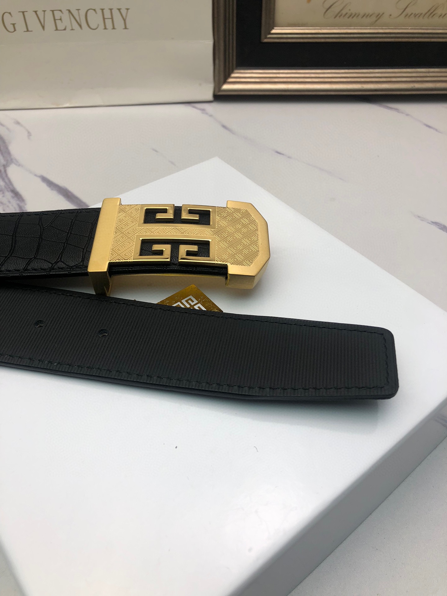 High-Quality Lynch Belt with Symbol Decoration for Man with Single-Headed Calves - 图片 6