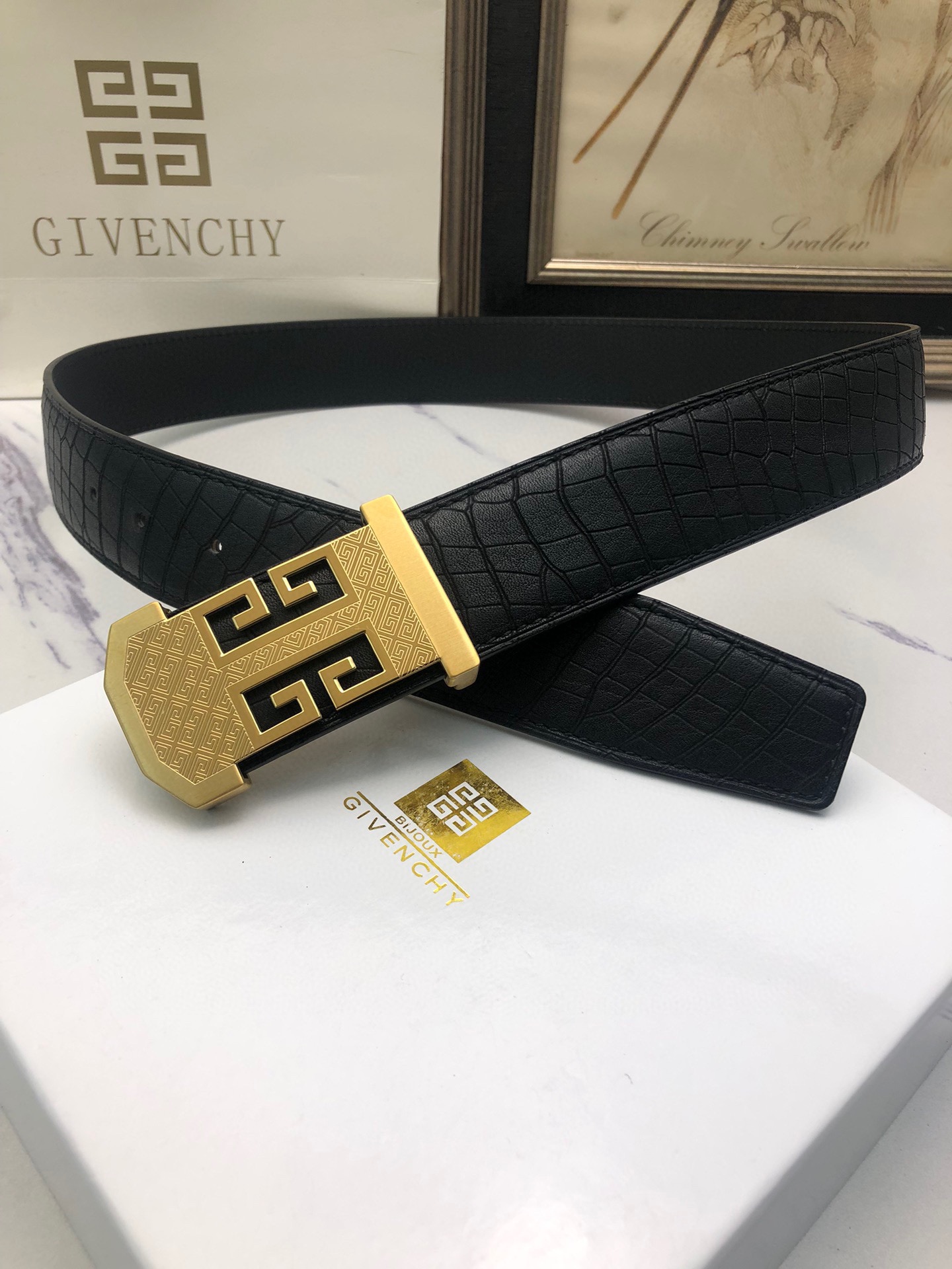 High-Quality Lynch Belt with Symbol Decoration for Man with Single-Headed Calves - 图片 2