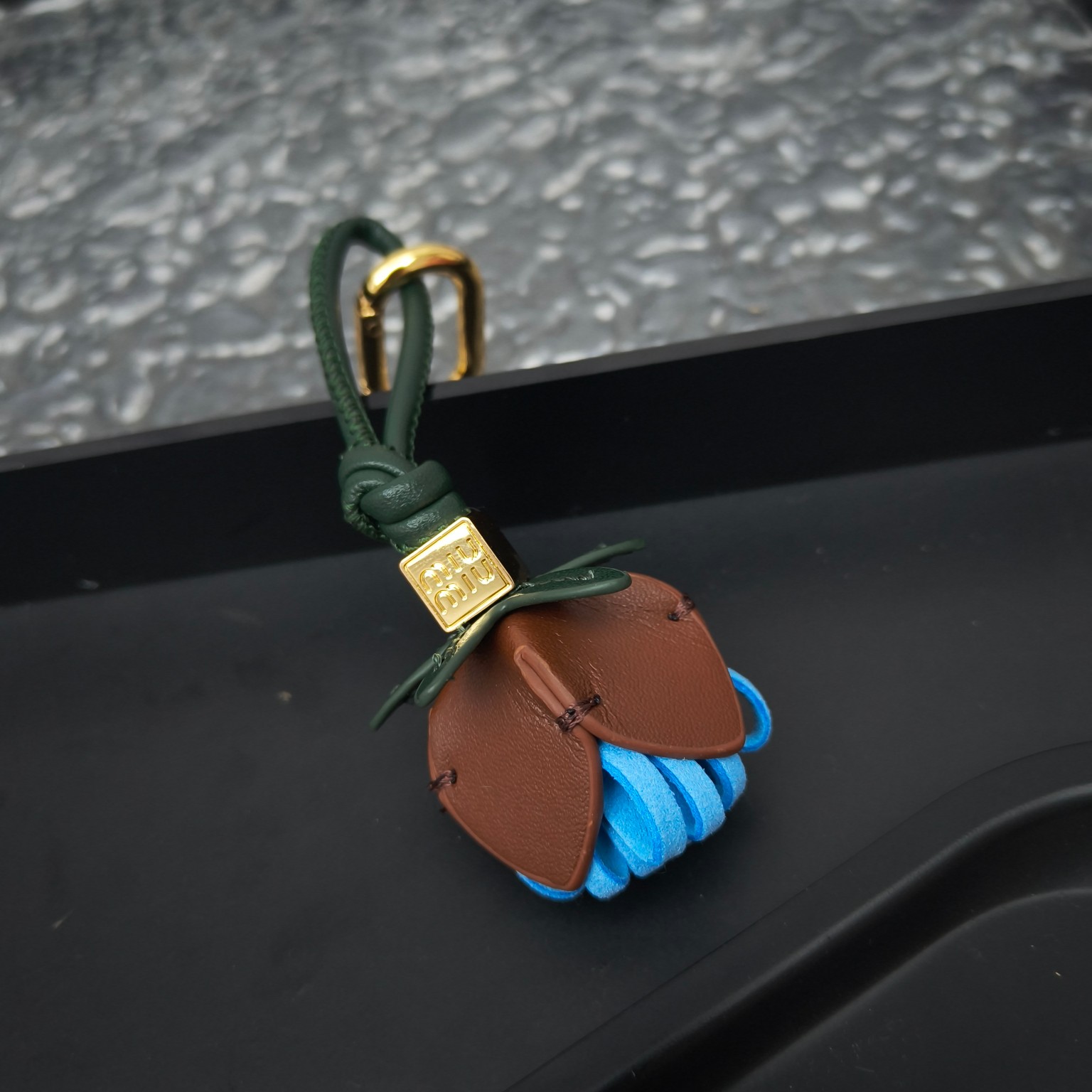 미우미우 키링 135680 Miu Miu Accessories 썸네일 이미지