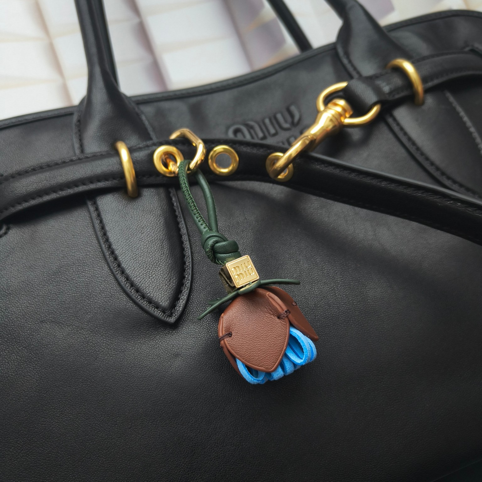 미우미우 키링 135680 Miu Miu Accessories 썸네일 이미지