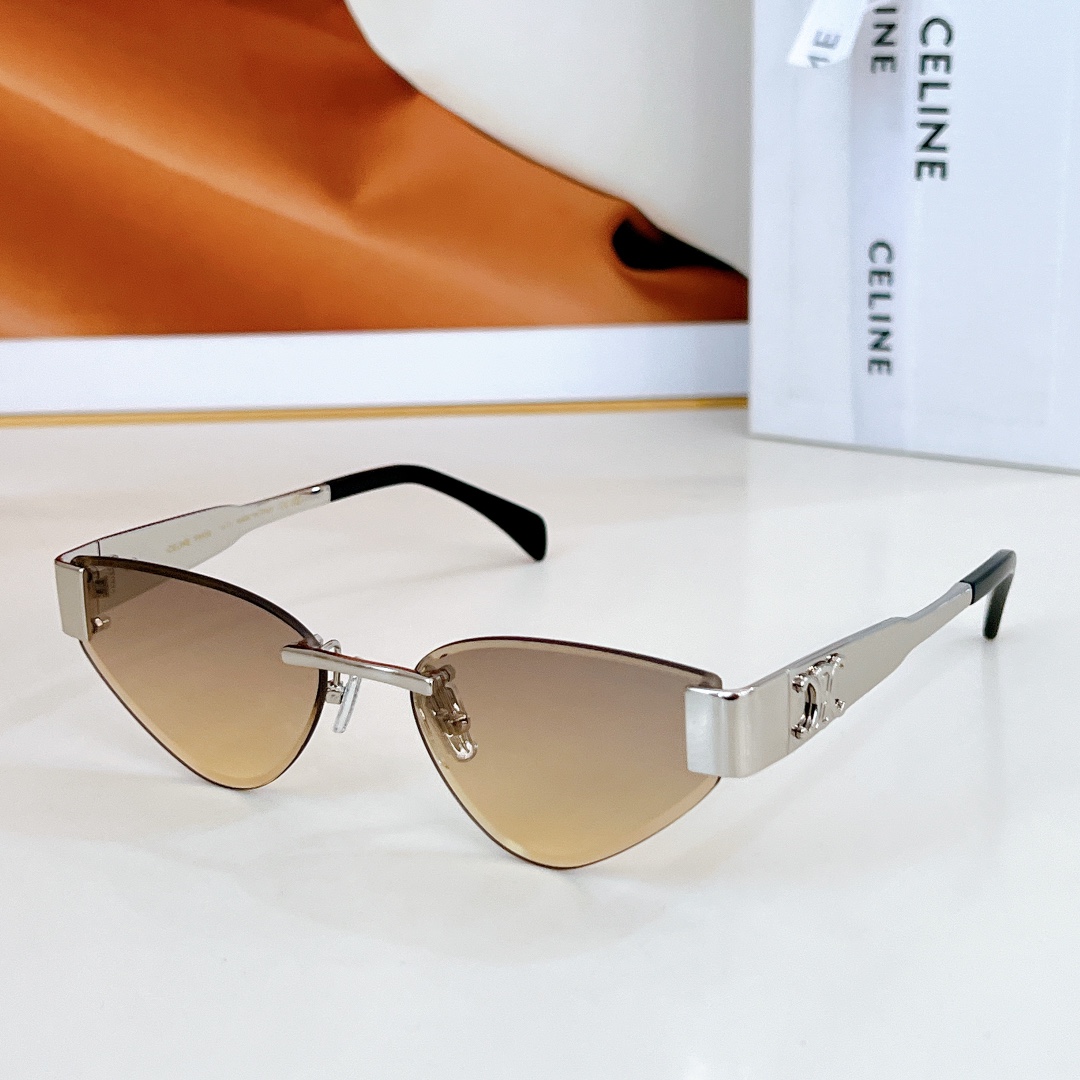  CELINE
MOD：CL42122U
Size：56口17 142
🔝🔝
