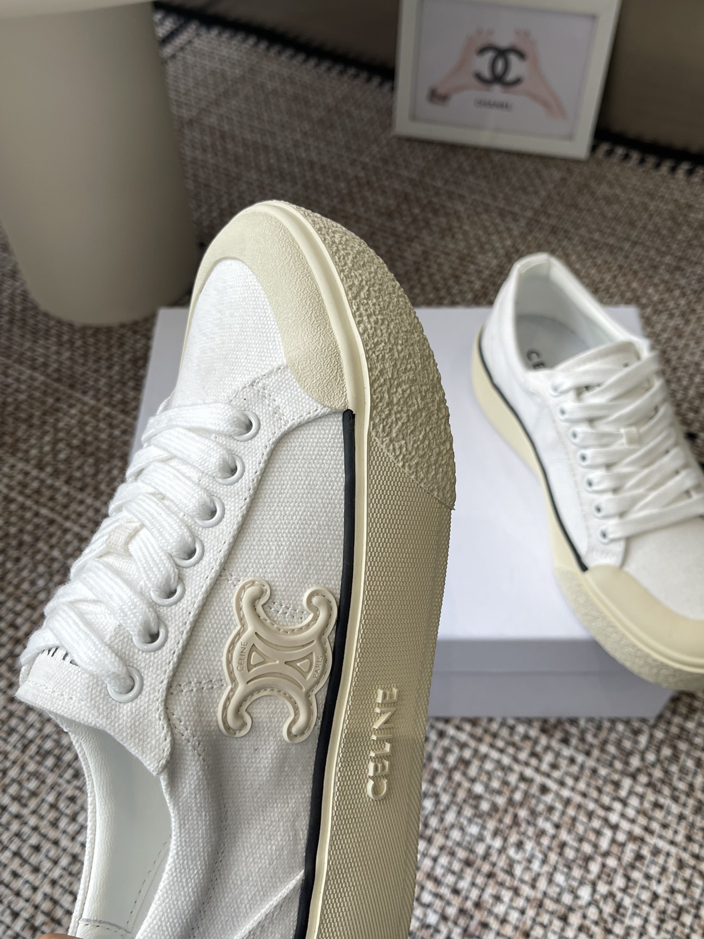 Celine Runner CR-07 High-Fashion Sneakers - Comfortable & Chic 7 i1742503435 3763 5