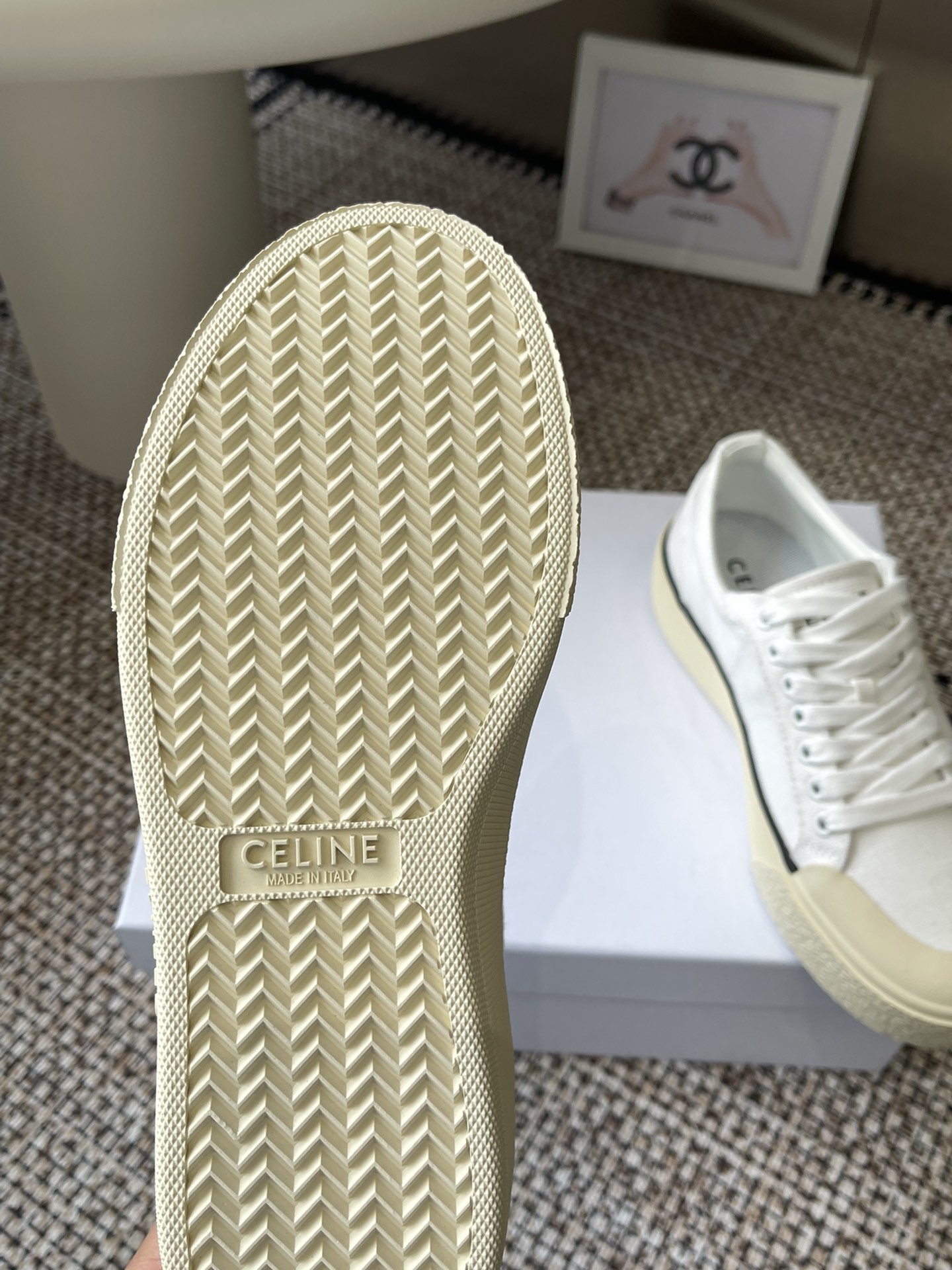 Celine Runner CR-07 High-Fashion Sneakers - Comfortable & Chic 6 i1742503435 5342 4