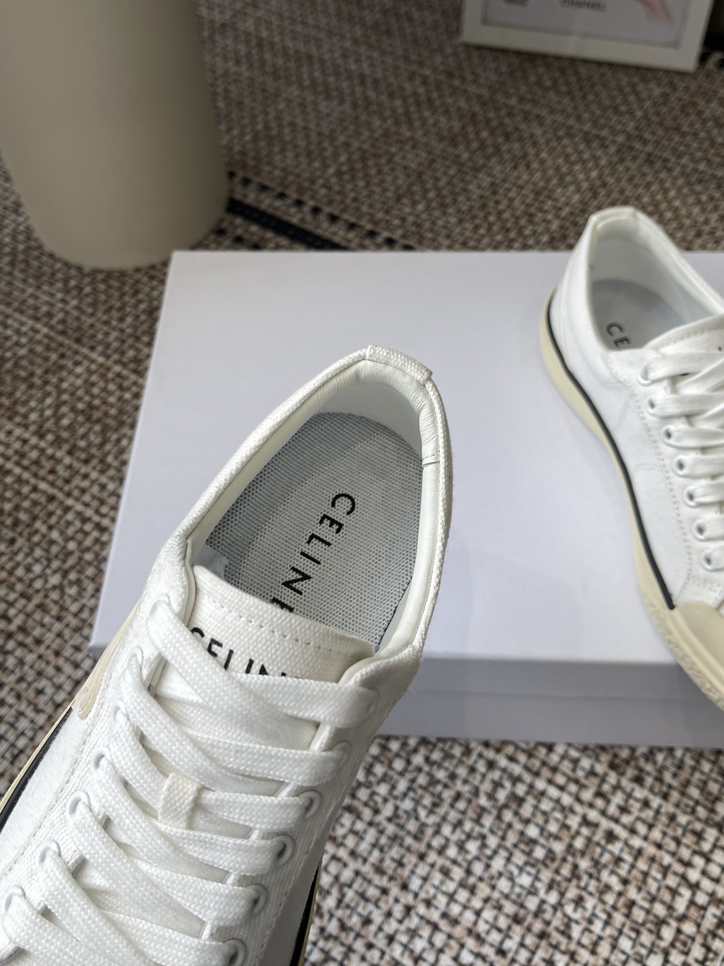 Celine Runner CR-07153 Sneakers - Iconic Design, Comfortable Fit, and Elegant Style 5 i1742503540 2645 3