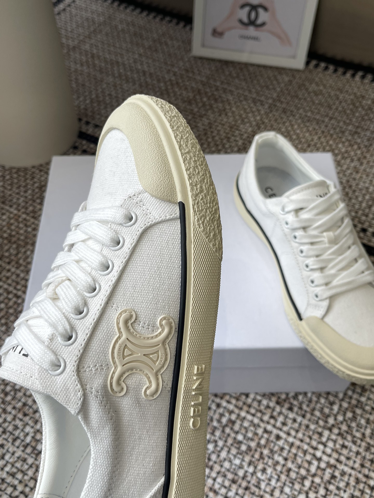 Celine Runner CR-07153 Sneakers - Iconic Design, Comfortable Fit, and Elegant Style 7 i1742503540 7989 5