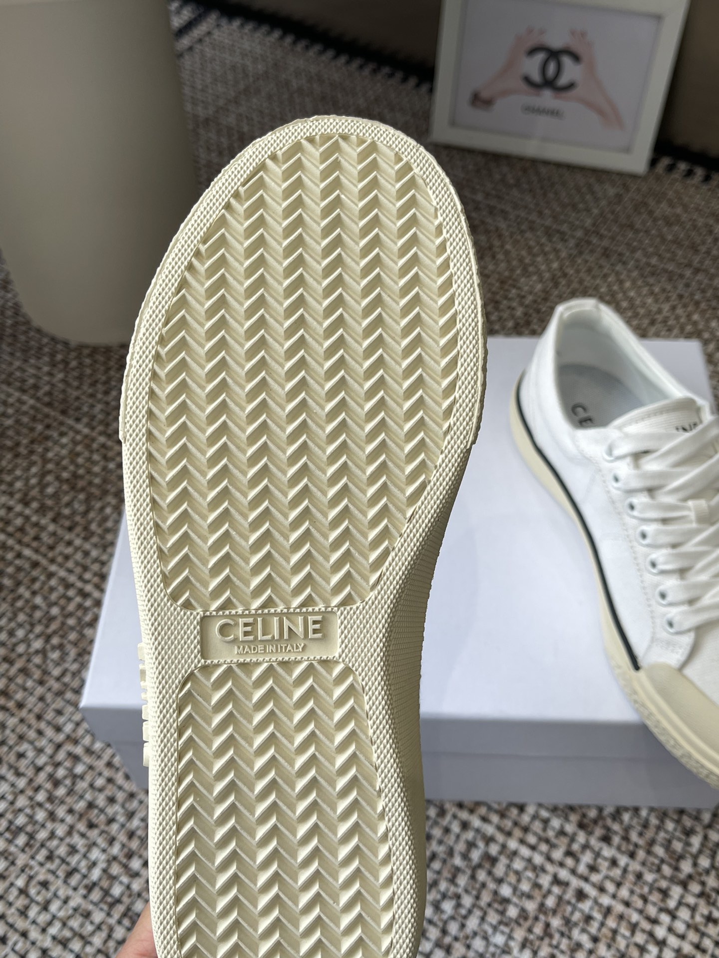 Celine Runner CR-07153 Sneakers - Iconic Design, Comfortable Fit, and Elegant Style 6 i1742503540 9727 4