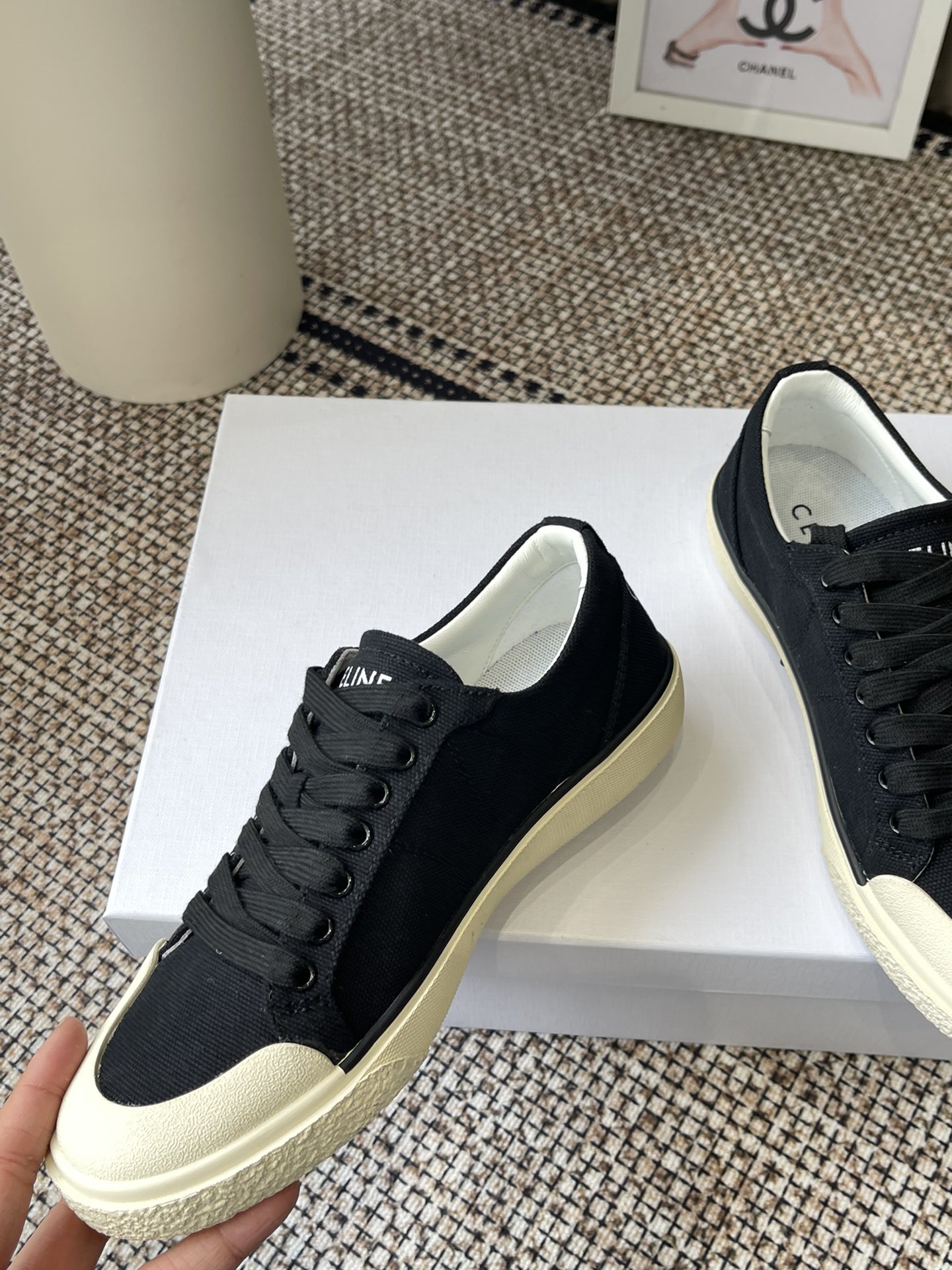 Celine Runner CR-07153 Sneakers - Iconic Design, Comfortable Fit, and Leg-Lengthening 4 i1742503580 7389 2
