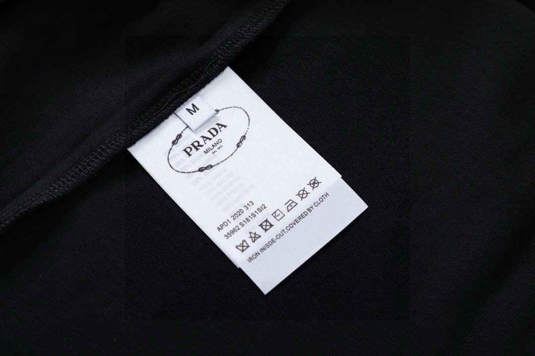 普拉达/Prada 夏季新款 经典红色胶条圆领短袖T恤