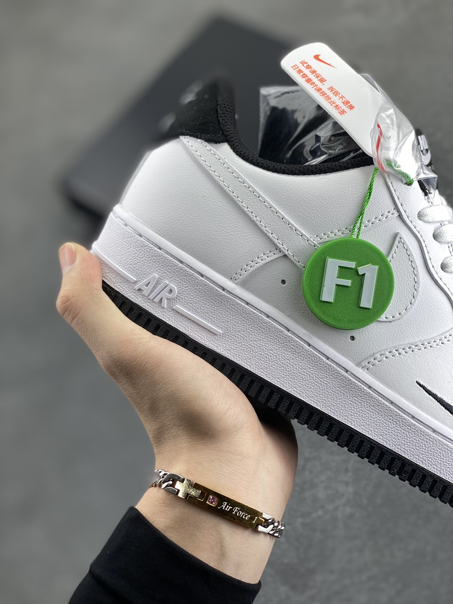 图片[6]-Air Force 1 ‘07 Low 白黑小勾 原楦头原纸板 打造纯正空军版型 #专注外贸渠道 全掌内置蜂窝气垫 #原盒配件 原厂中底钢印、拉帮完美 货号：HM9483-101 尺码：36 36.5 37.5 38 38.5 39 40 40.5 41 42 42.5 43 44 44.5 45-选品中心