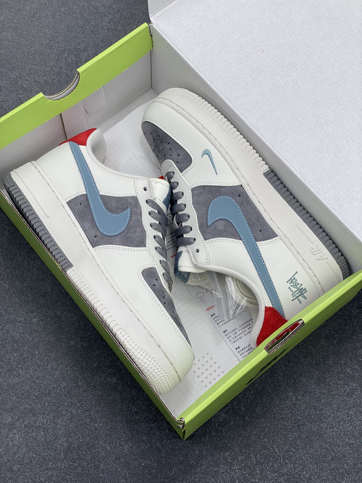 图片[9]-Air Force 1\’ 07 原楦头原纸板 打造纯正空军版型 专注外贸渠道 全掌内置蜂窝气垫 #原盒配件 原厂中底钢印、拉帮完美 货号：KY8899-102 尺码：36 36.5 37.5 38 38.5 39 40 40.5 41 42 42.5 43 44 44.5 45-选品中心