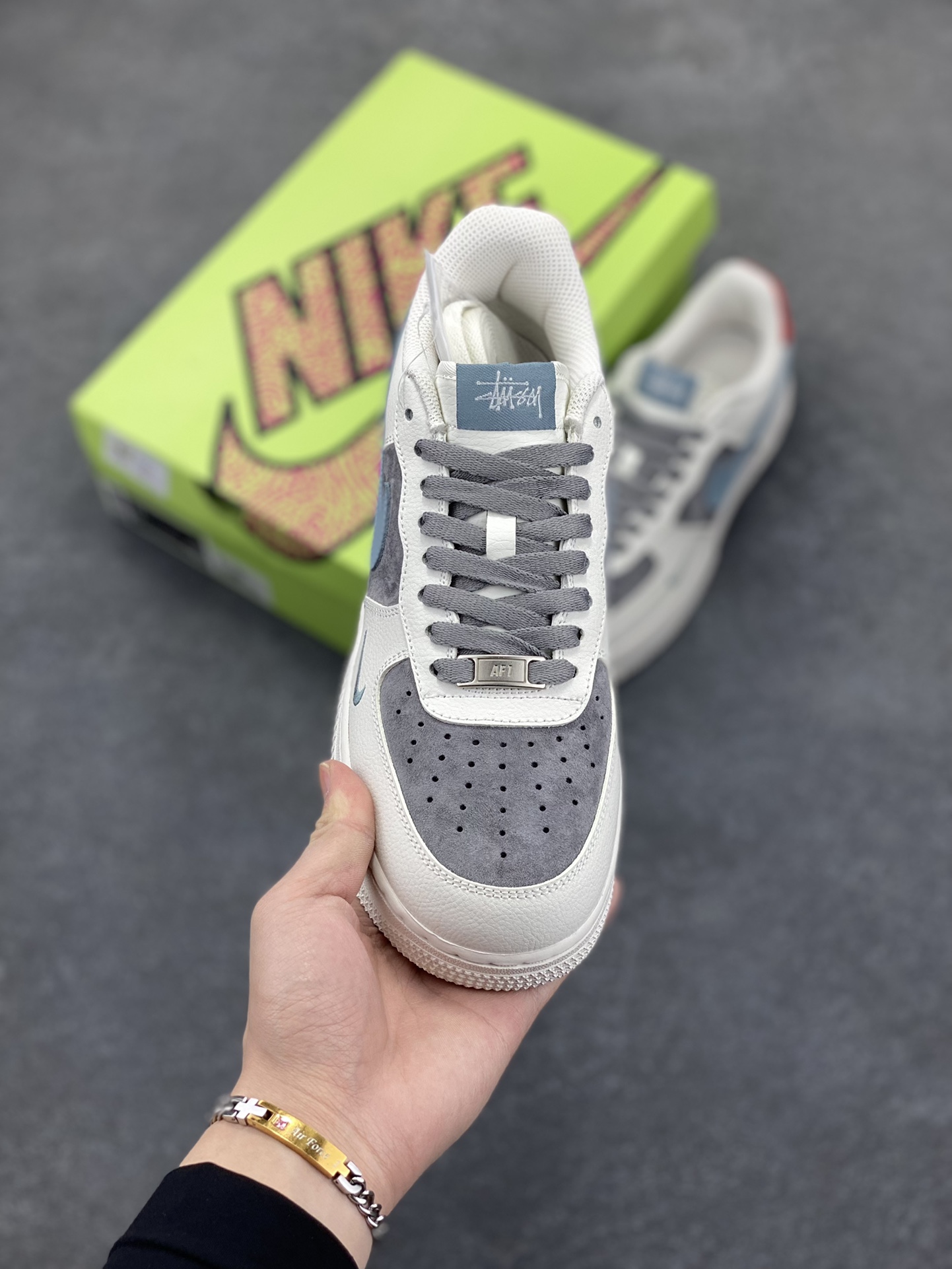 图片[2]-Air Force 1\’ 07 原楦头原纸板 打造纯正空军版型 专注外贸渠道 全掌内置蜂窝气垫 #原盒配件 原厂中底钢印、拉帮完美 货号：KY8899-102 尺码：36 36.5 37.5 38 38.5 39 40 40.5 41 42 42.5 43 44 44.5 45-选品中心