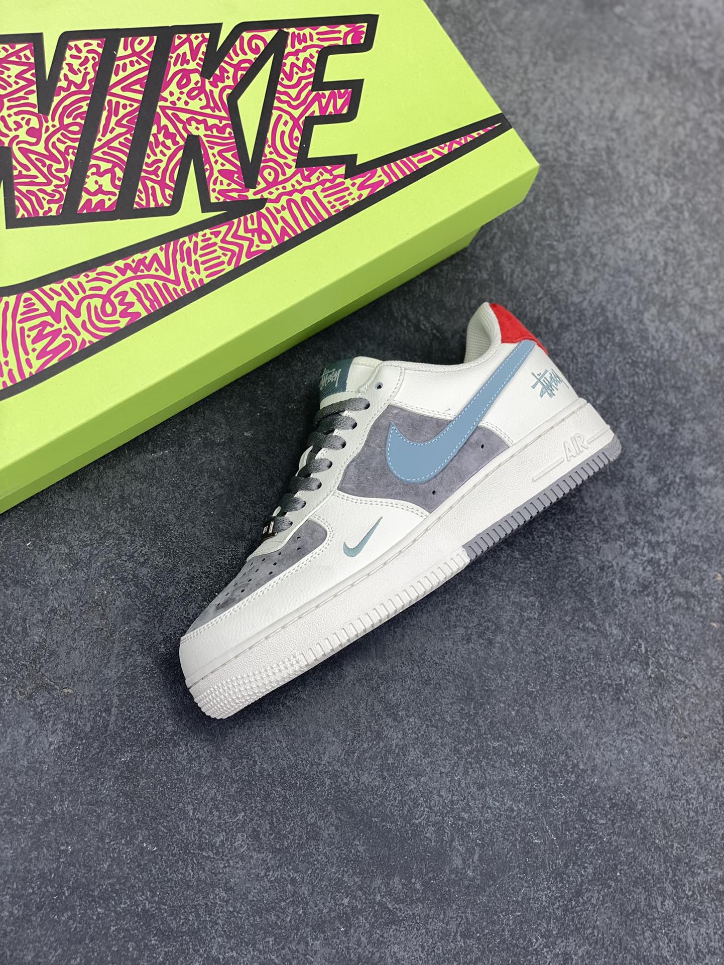 图片[7]-Air Force 1\’ 07 原楦头原纸板 打造纯正空军版型 专注外贸渠道 全掌内置蜂窝气垫 #原盒配件 原厂中底钢印、拉帮完美 货号：KY8899-102 尺码：36 36.5 37.5 38 38.5 39 40 40.5 41 42 42.5 43 44 44.5 45-选品中心