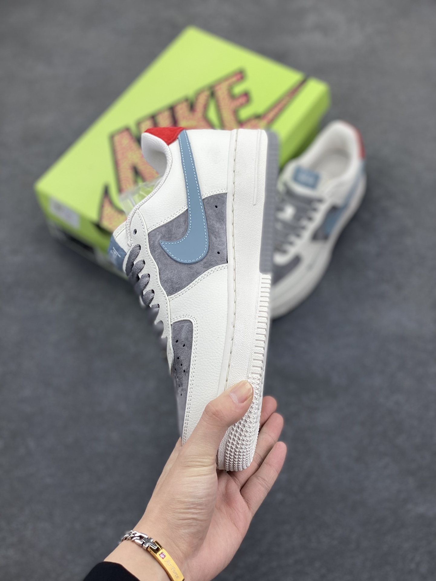 图片[3]-Air Force 1\’ 07 原楦头原纸板 打造纯正空军版型 专注外贸渠道 全掌内置蜂窝气垫 #原盒配件 原厂中底钢印、拉帮完美 货号：KY8899-102 尺码：36 36.5 37.5 38 38.5 39 40 40.5 41 42 42.5 43 44 44.5 45-选品中心