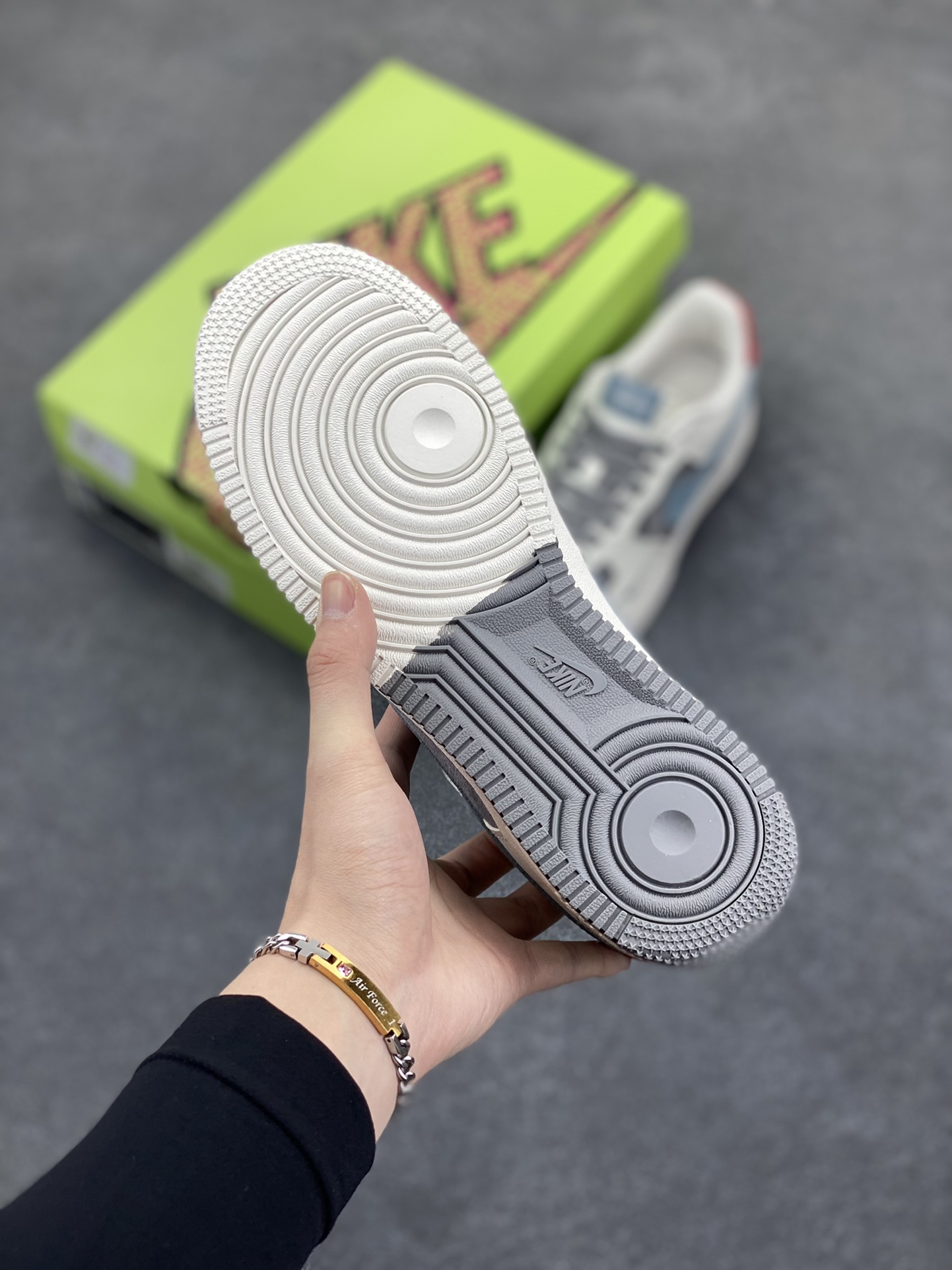 图片[5]-Air Force 1\’ 07 原楦头原纸板 打造纯正空军版型 专注外贸渠道 全掌内置蜂窝气垫 #原盒配件 原厂中底钢印、拉帮完美 货号：KY8899-102 尺码：36 36.5 37.5 38 38.5 39 40 40.5 41 42 42.5 43 44 44.5 45-选品中心