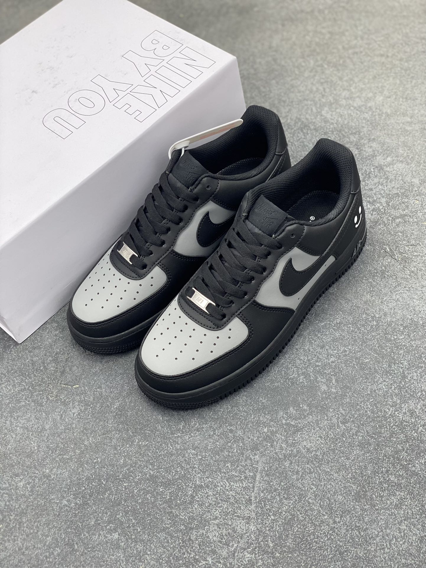 图片[8]-NK Air Force 1‘07 Low 定制款抽屉盒 空军一号低帮休闲板鞋 定制皮料 原楦原纸板 纯正版型 高清洁度 内置全掌气垫 货号：CW2288-111 尺码：36 36.5 37.5 38 38.5 39 40 40.5 41 42 42.5 43 44 44.5 45-选品中心