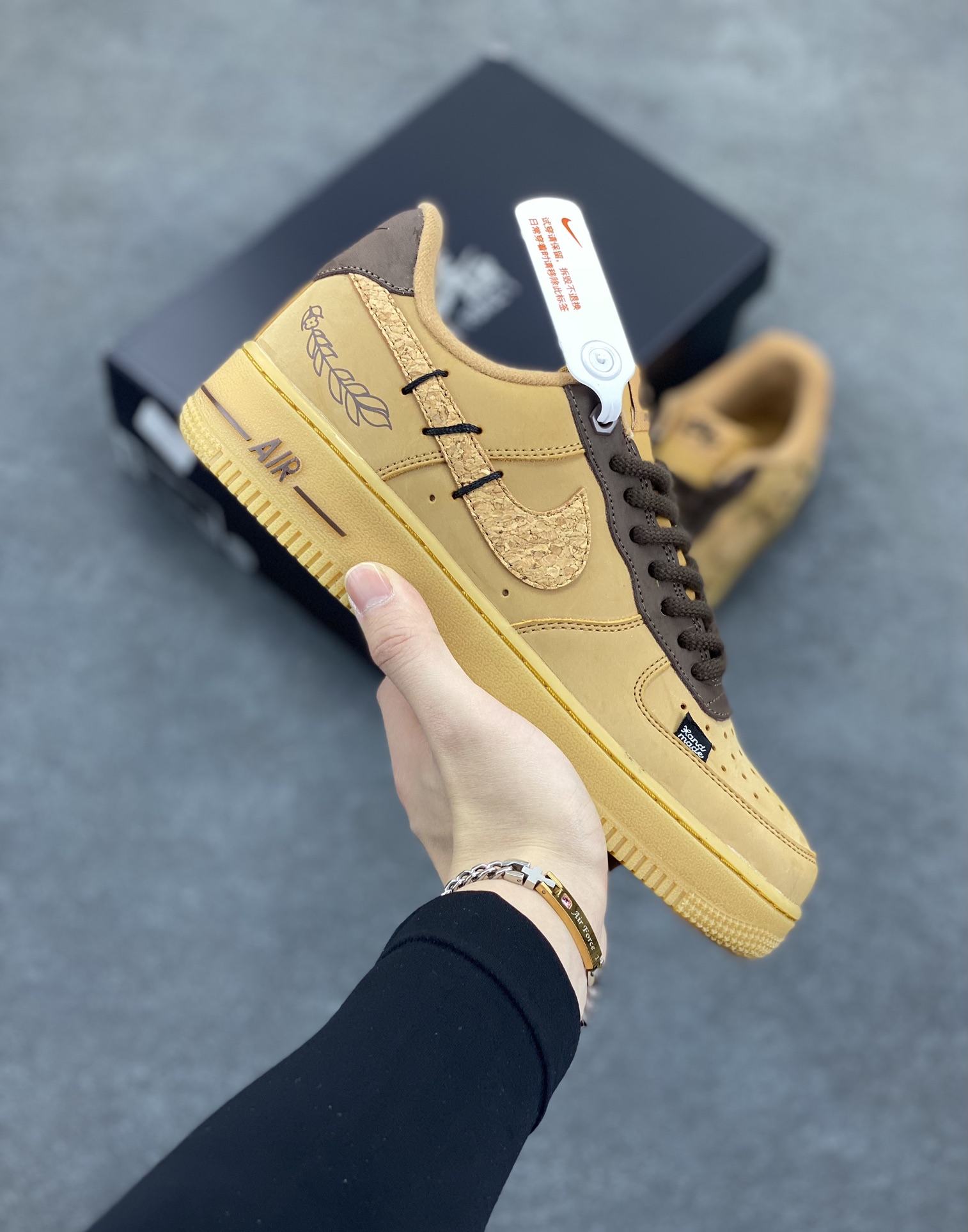 【定制球鞋】Air Force 1 Low 万花弄 原木塞 深棕色 经典休闲运动板鞋 #原楦头原纸板 打造纯正空军版型#专注外贸渠道 全掌内置蜂窝气垫 #原盒配件 原厂中底钢印、拉帮完美 货号：CJ9179-200 尺码：36 36.5 37.5 38 38.5 39 40 40.5 41 42 42.5 43 44 44.5 45-选品中心