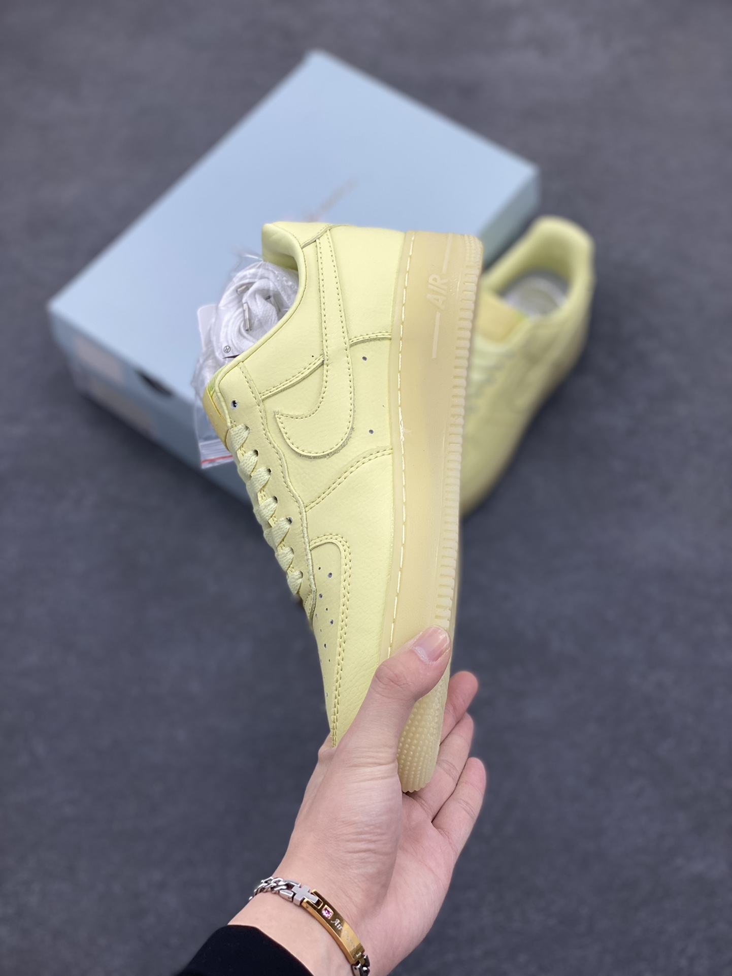 图片[3]-Nike Air Force 1 07 low空军一号 荔枝纹水晶 板鞋 原楦头原纸板 打造纯正空军版型#专注外贸渠道 全掌内置蜂窝气垫 #原盒配件 原厂中底钢印、拉帮完美 货号：CZ8065-800 尺码：36 36.5 37.5 38 38.5 39 40 40.5 41 42 42.5 43 44 44.5 45-选品中心