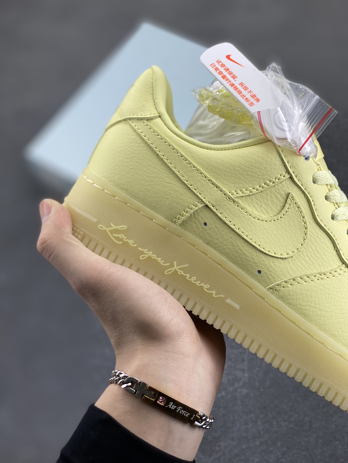 图片[6]-Nike Air Force 1 07 low空军一号 荔枝纹水晶 板鞋 原楦头原纸板 打造纯正空军版型#专注外贸渠道 全掌内置蜂窝气垫 #原盒配件 原厂中底钢印、拉帮完美 货号：CZ8065-800 尺码：36 36.5 37.5 38 38.5 39 40 40.5 41 42 42.5 43 44 44.5 45-选品中心