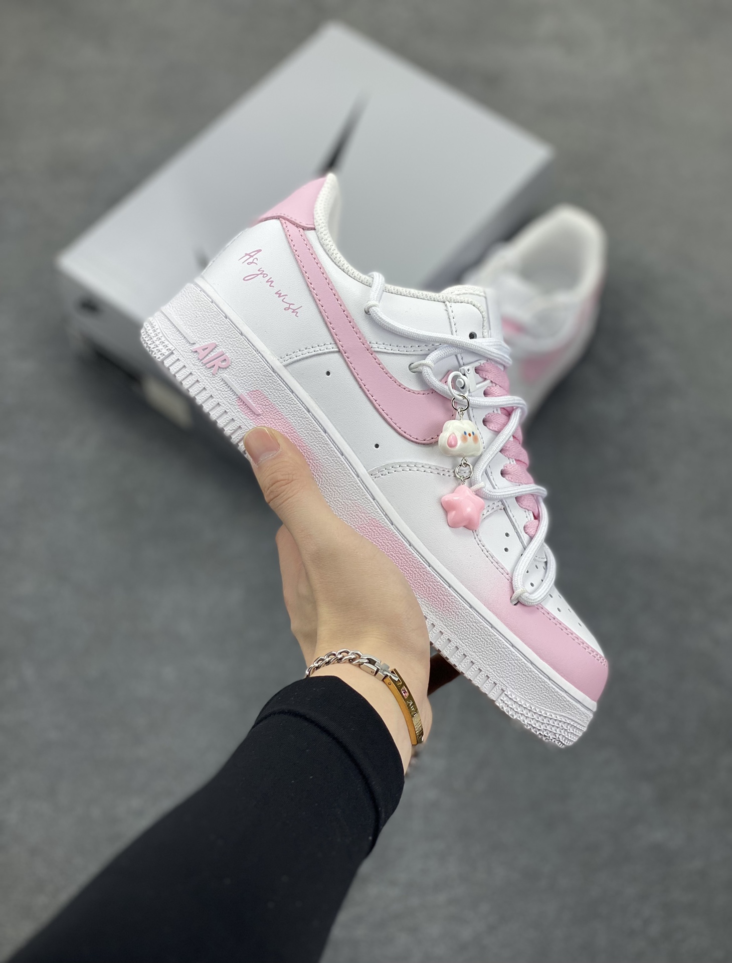 Nike Air Force 1 Low’07 海桃潮汐 空军一号绑带低帮休闲板鞋 定制皮料 定制鞋盒 配件齐全 原楦原纸板 纯正空军版型 内置全掌气垫 货号:CQ2288-802 尺码:36 36.5 37.5 38 38.5 39 40 40.5 41 42 42.5 43 44 44.5 45-选品中心