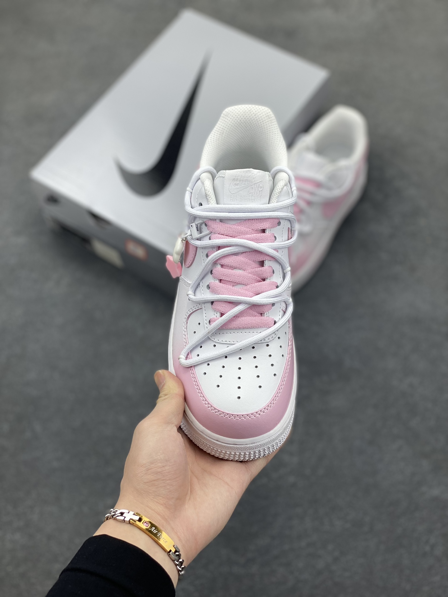 图片[2]-Nike Air Force 1 Low’07 海桃潮汐 空军一号绑带低帮休闲板鞋 定制皮料 定制鞋盒 配件齐全 原楦原纸板 纯正空军版型 内置全掌气垫 货号：CQ2288-802 尺码：36 36.5 37.5 38 38.5 39 40 40.5 41 42 42.5 43 44 44.5 45-选品中心