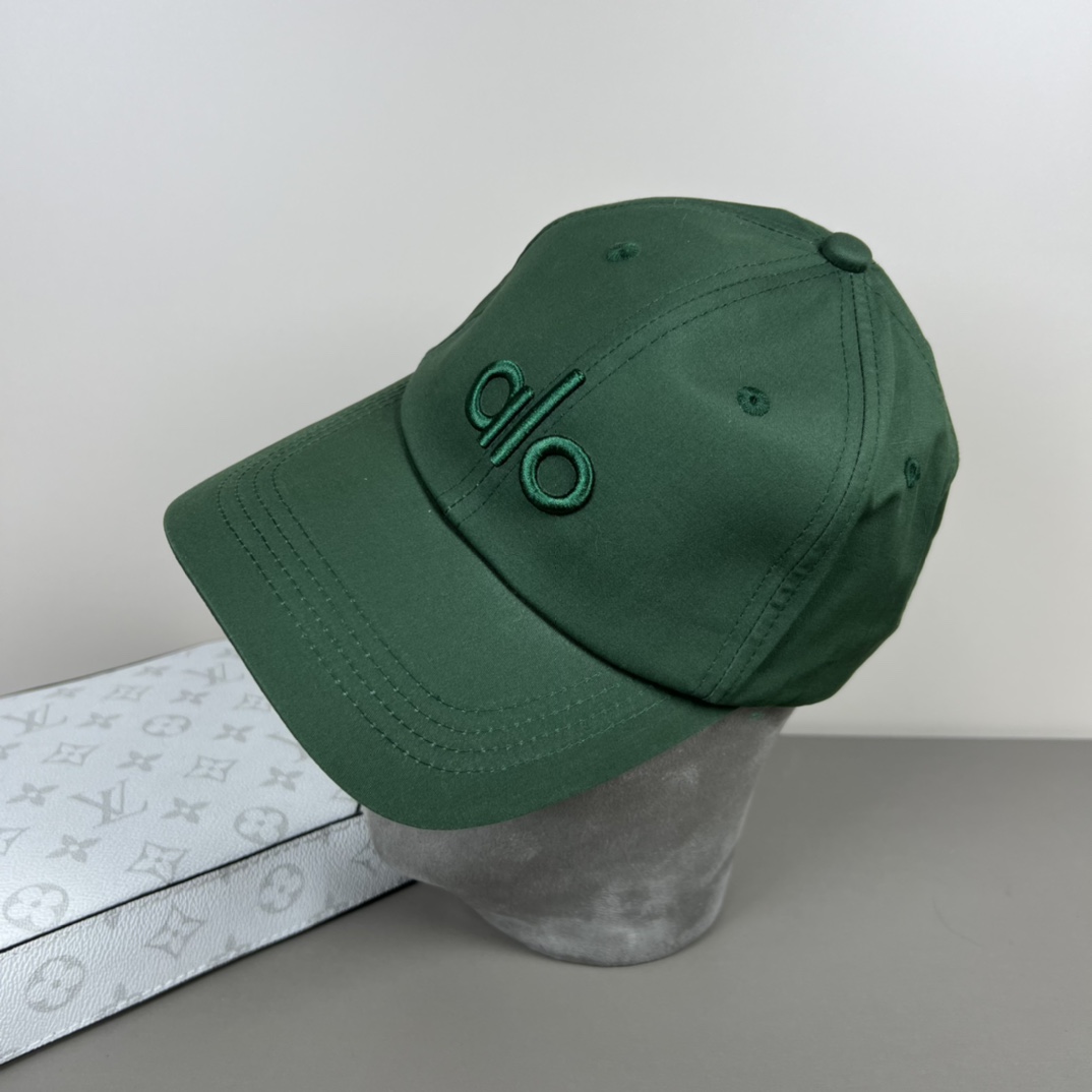 NO:225887,Alo Yoga's latest fashionable and avant-garde casual design style, wearing the head is so easy to see, it's finely made, the same style as men and women!  Hat Straw Hat Fisherman Hat Baseball Hat, Hats, espadrilles, hats19860909Alo Yoga 最新时尚前卫的休闲设计风格,戴上头就是这样好看看哦,做工精细,男女同款！帽子草帽渔夫帽棒球帽,帽子,espadrilles,hats,hat