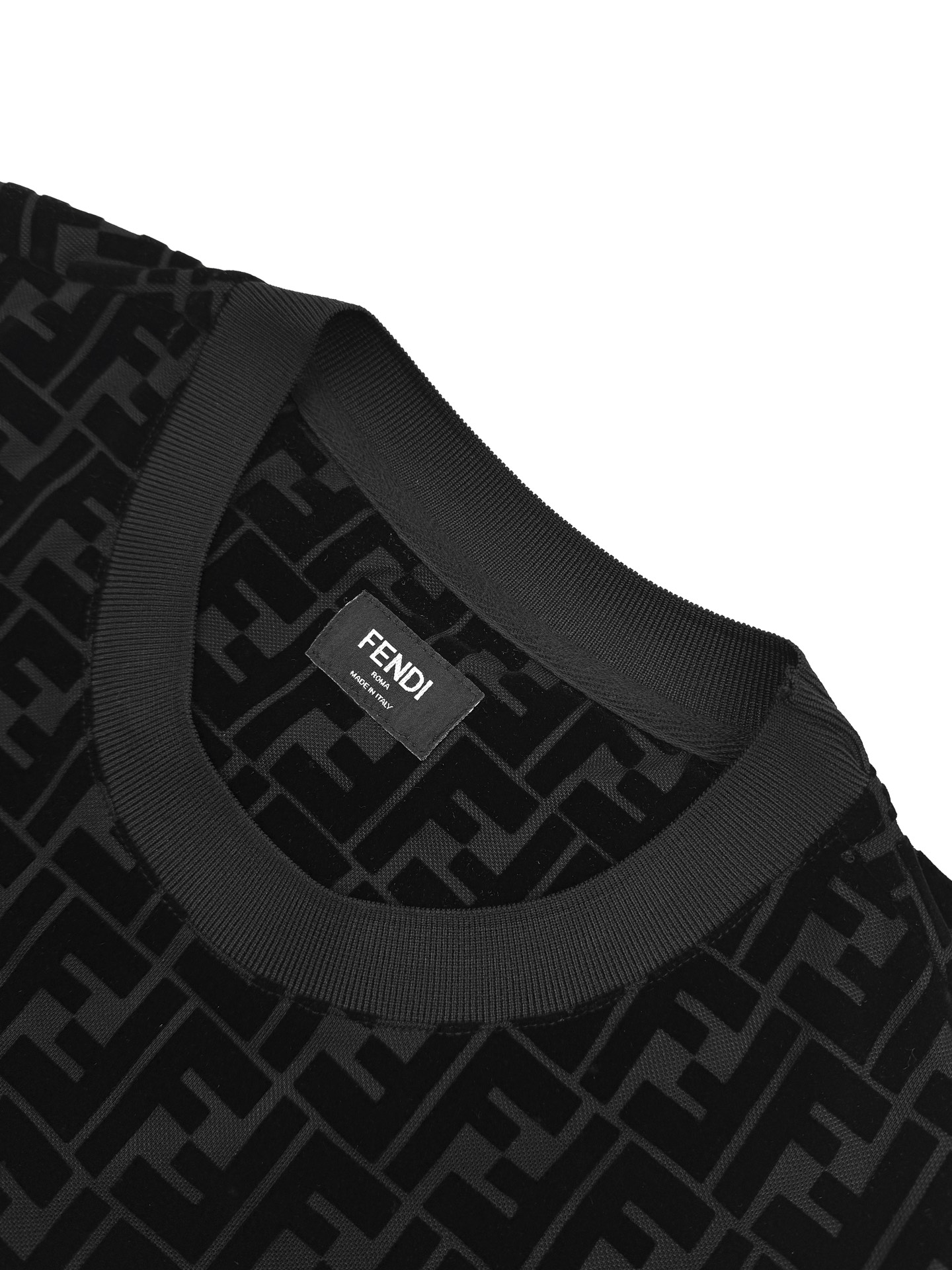 Чёрная футболка Fendi с принтом FF