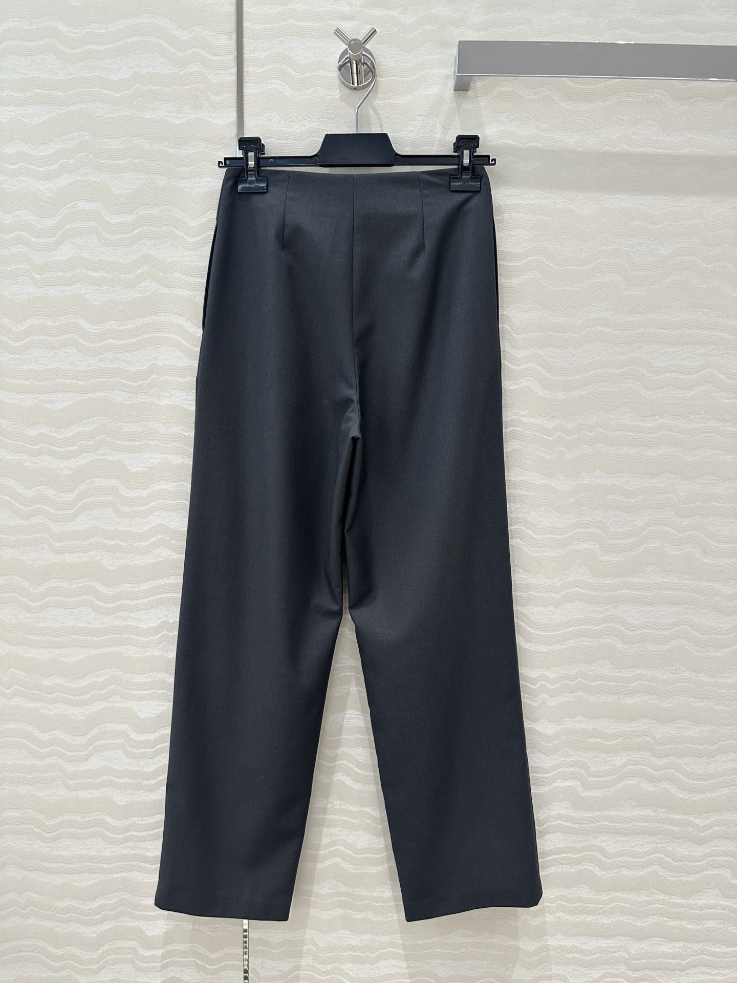 P546 Women’s Suit: High-Quality, Versatile Design in Two Colors and Three Sizes - 图片 9