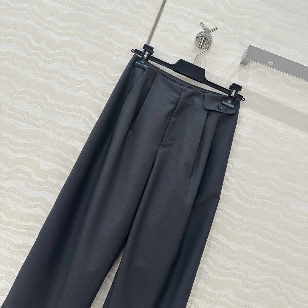 P546 Women’s Suit: High-Quality, Versatile Design in Two Colors and Three Sizes - 图片 2
