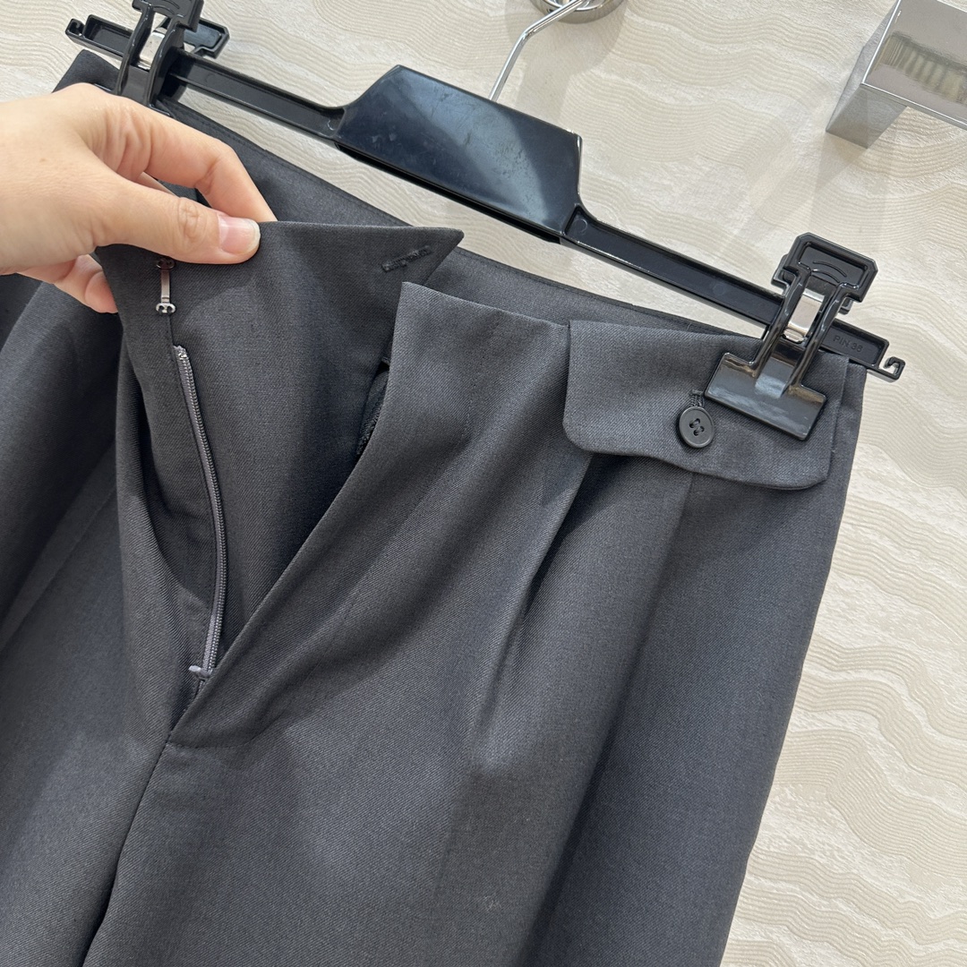 P546 Women’s Suit: High-Quality, Versatile Design in Two Colors and Three Sizes - 图片 6