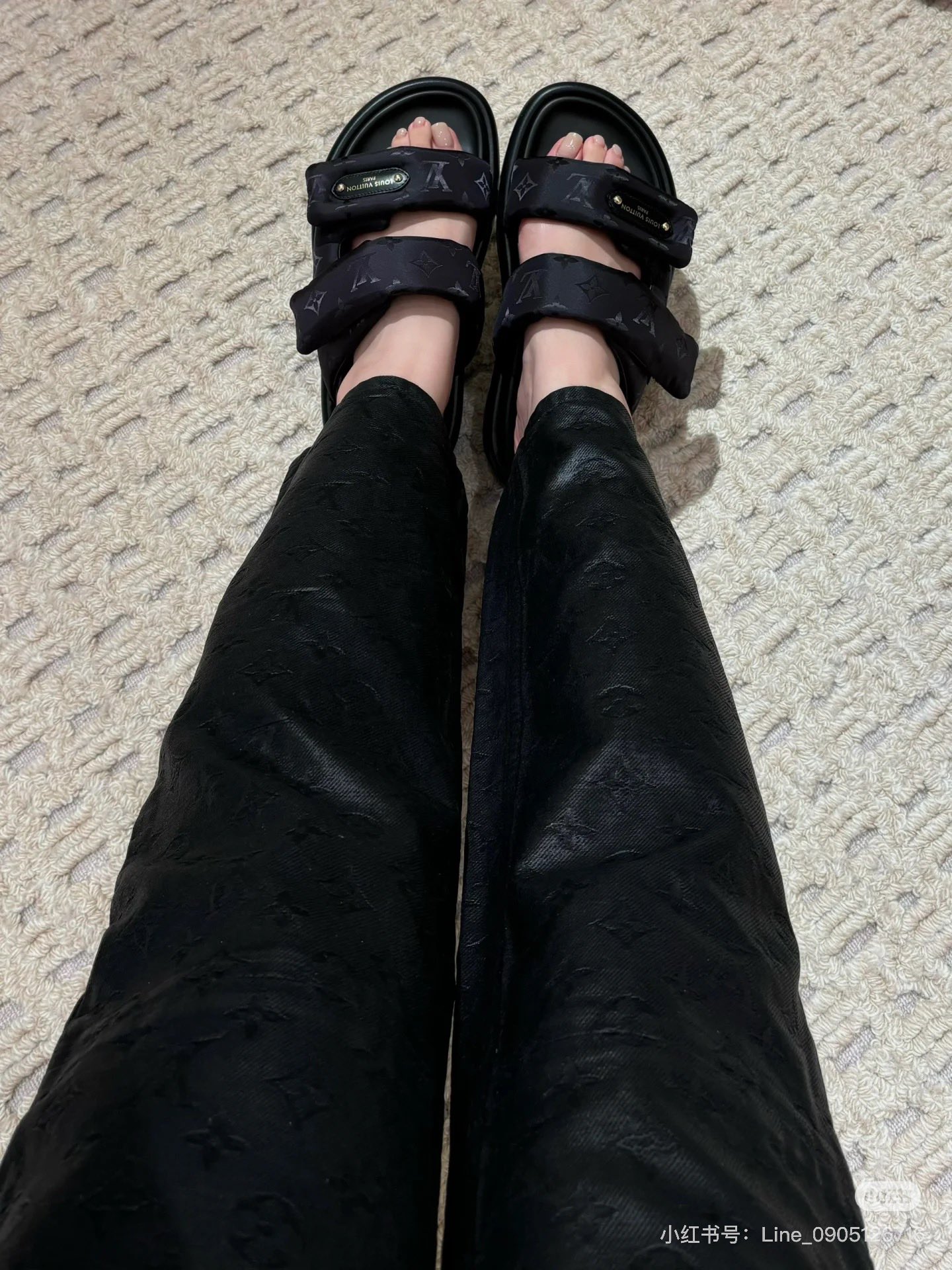 NO:233034,Models on foot pictures, slippers, slippers19860909模特上脚图,拖鞋,slippers,Women's Shoes