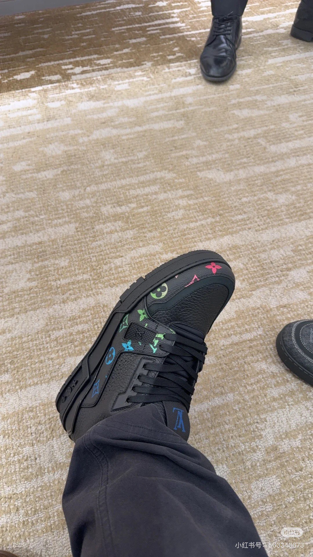 NO:233044,Model foot pictures, casual shoes/sports shoes, sneakers19860909模特上脚图,休闲鞋/运动鞋,sneakers,Women's Shoes