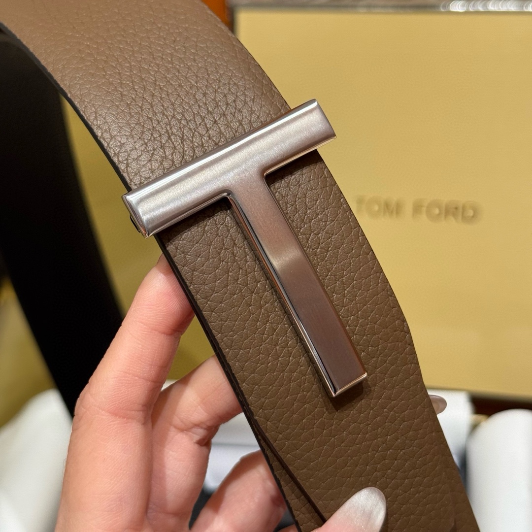 Tom Ford Brown Leather Belt with Signature T-Logo Buckle for Men 5 i1742616424 2455 3