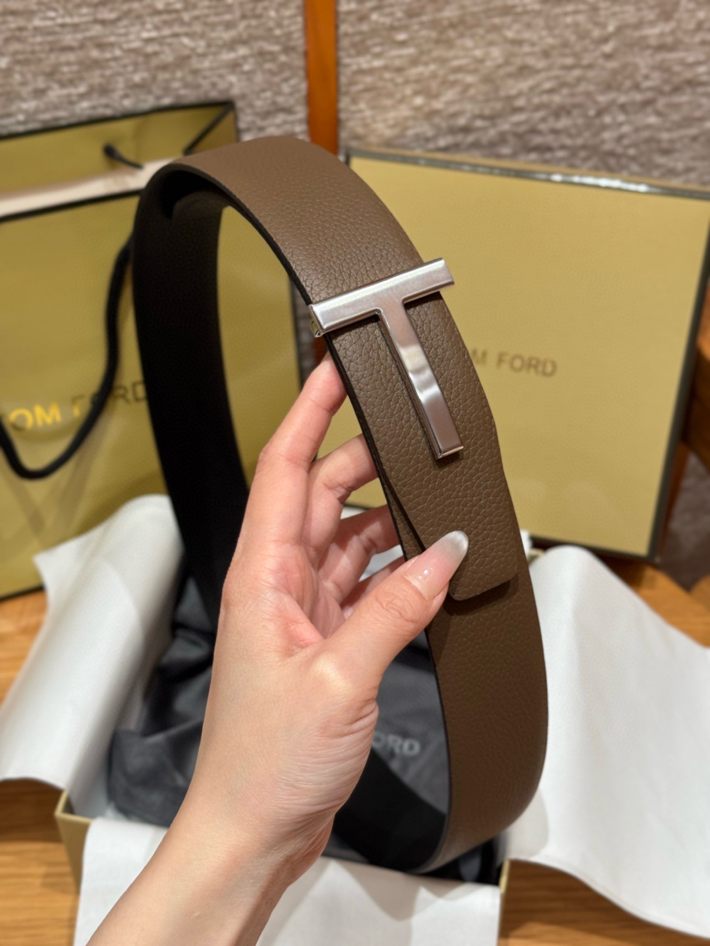 Tom Ford Brown Leather Belt with Signature T-Logo Buckle for Men 4 i1742616424 8533 2