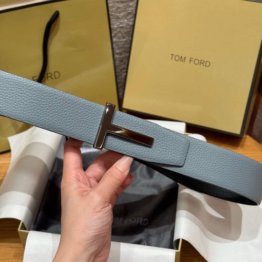 Tom Ford Men's Blue Leather Belt with Classic T-Logo Buckle, 3.8cm Width 7 i1742616486 3680 6