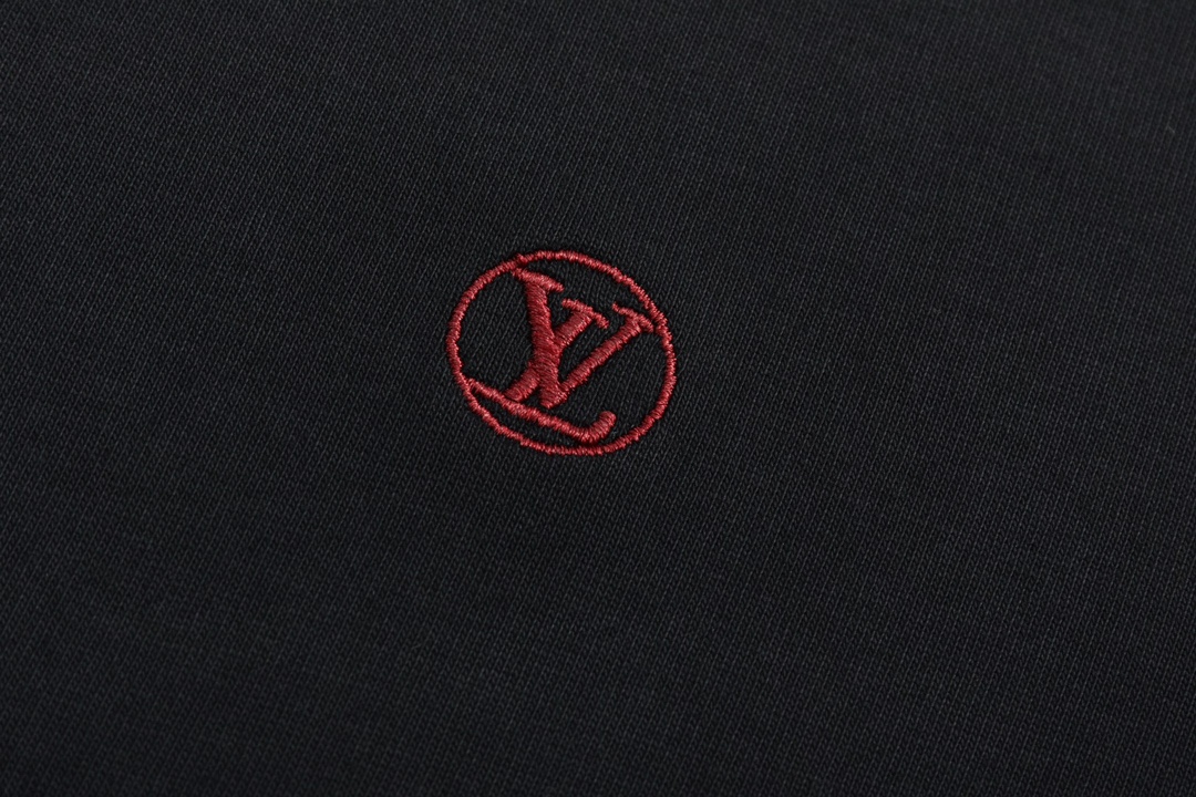 路易威登/Louis Vuitton 夏季新款 经典红色小标刺绣圆领短袖T恤