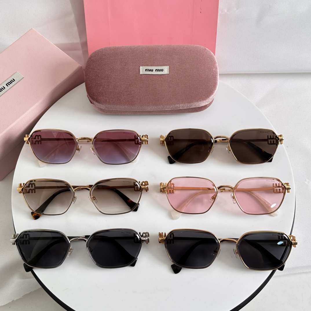  ‼️MIU MIU
MOD：MU55ZS
Size：60口18 145