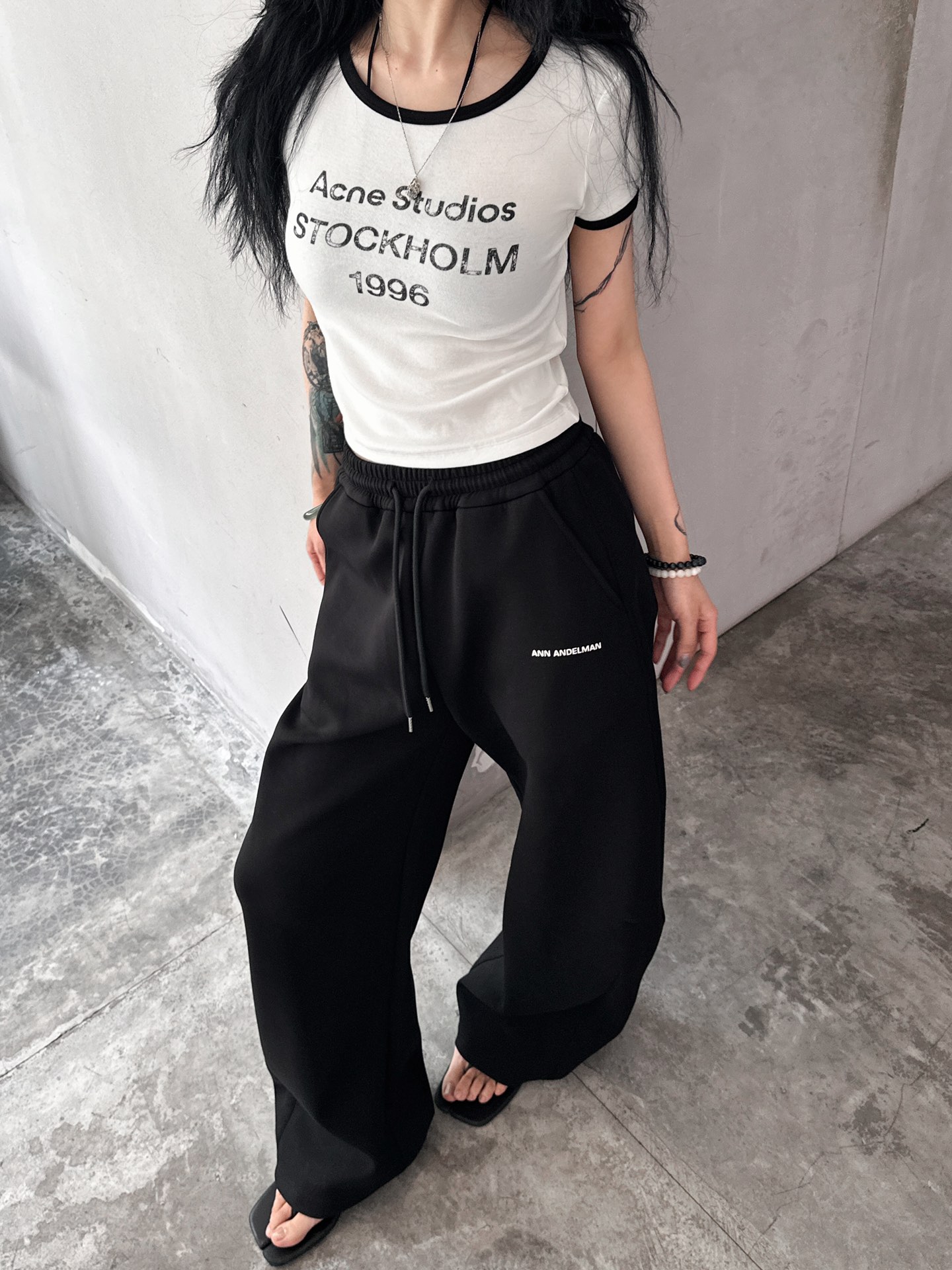  ANN｜新款卫裤，进口空气层面料，柔软舒适防勾丝，腰部松紧带可调节，口袋处进口超密平纹刺绣logo，立