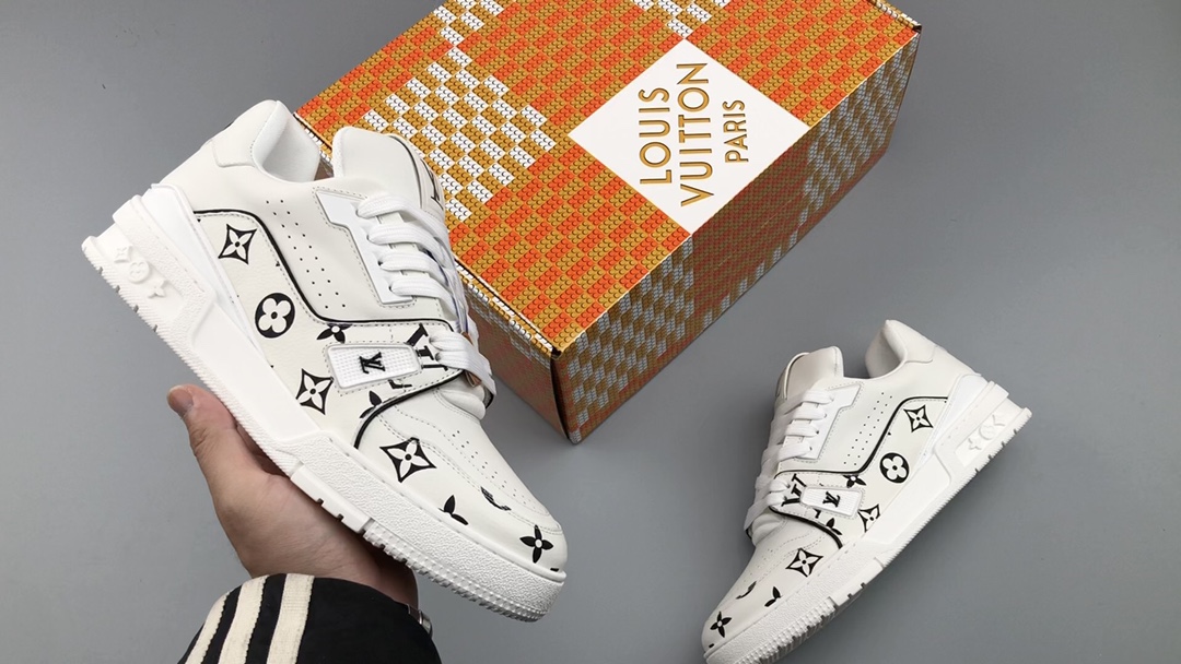 Louis Vuitton Trainer 2.0 Sneaker Low White, Monogram Pattern, Casual Shoes