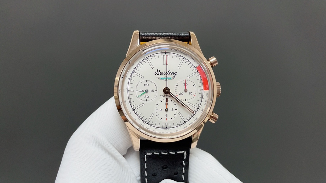 NO:392830,BLS new product Breitling Puya B01 Chronograph Premier B01 Chronograph (same as Daniel Wu) Material 316L stainless steel Diameter 42mm Thickness 13.65mm Watch Glass Curved Crystal Glass, Double-sided Anti-glare Treatment Bottom Screw-in stainless steel, transparent sapphire Crown Original pin buckle Movement Asia-movement Production of BLS, first choice for reproduction!  Exquisite recommendation for men's multifunctional mechanical watch, breitling19860909BLS新品 百年灵 璞雅B01计时腕表Premier B01 Chronograph（吴彦祖同款） 材质 316L精钢 直径 42毫米 厚度 13.65毫米 表镜 锅盖弧面水晶玻璃,双面防眩处理 表底 旋入式精钢,透明蓝宝石 表冠 原装针扣 机芯Asia-机芯 BLS出品,复刻首选！ 精致推荐男士多功能机械腕表,,breitling,Watch